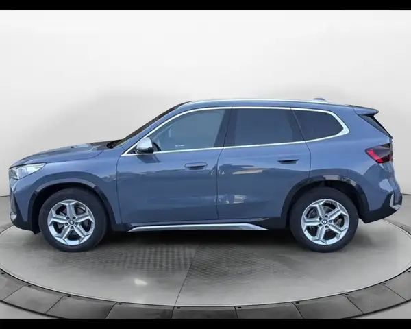 BMW X1 view 9