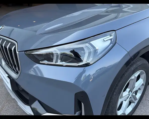 BMW X1 view 11