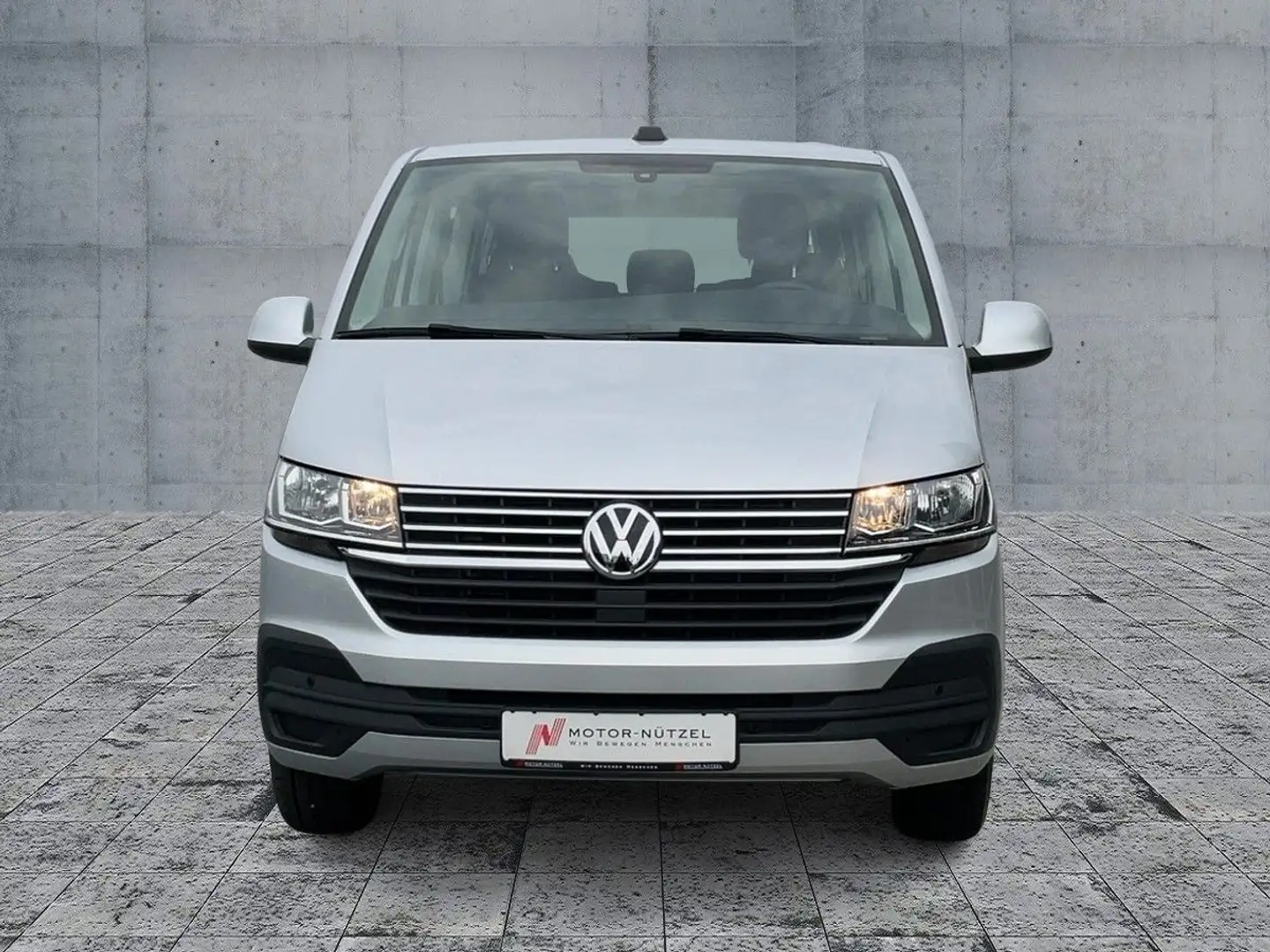 Volkswagen T6.1 Caravelle 2.0 TDI DSG NAV+SHZ+2xPDC+GRA+MFL Srebrny - 2
