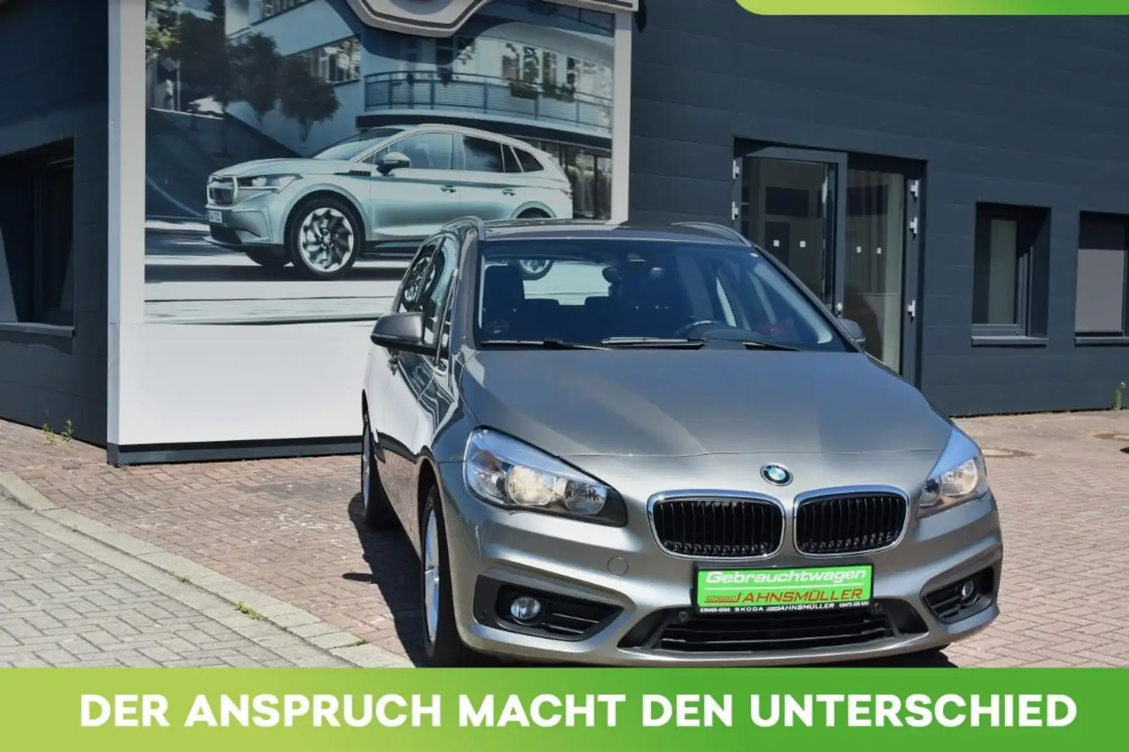 BMW 218 i ActiveTourer*NAVI*SHz*elektr.Heckklappe*AHK Argent - 1