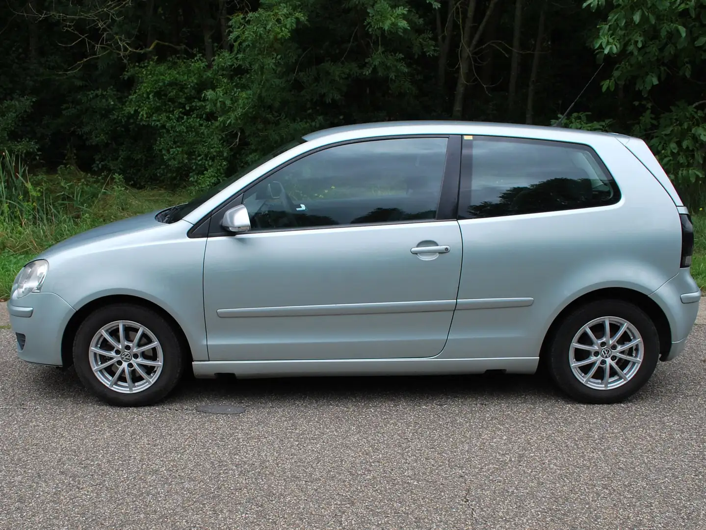 Volkswagen Polo Polo 1.4 TDI DPF BlueMotion Blauw - 1
