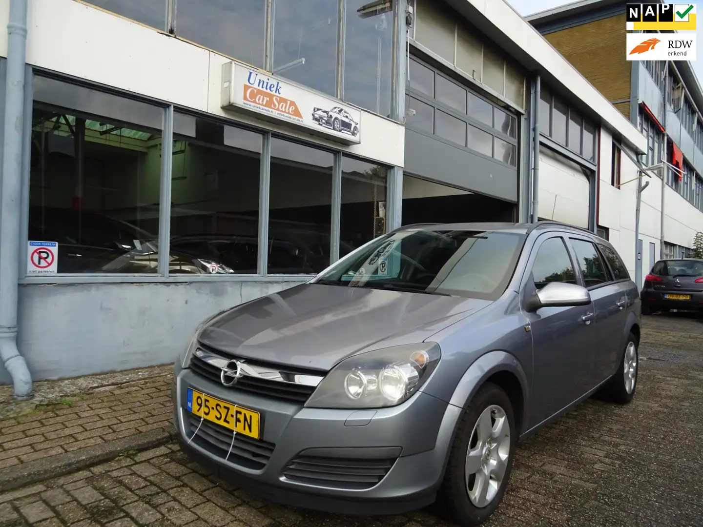 Opel Astra Wagon 1.4 Enjoy Grau - 1