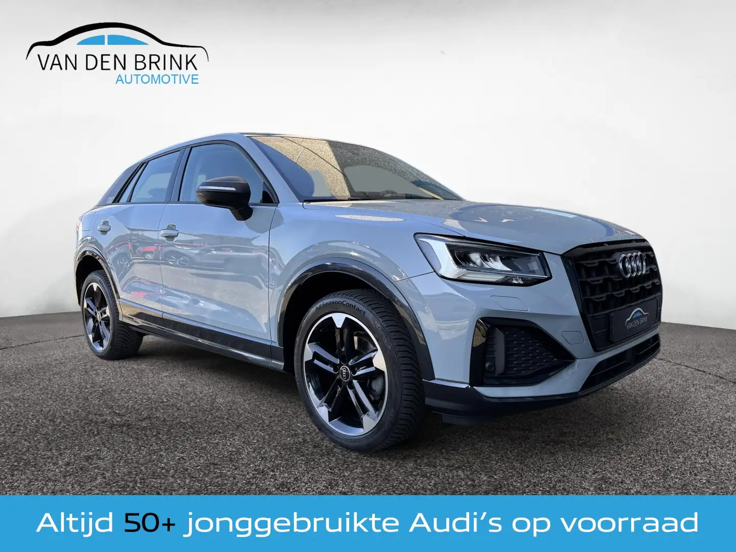 Audi Q2 35 TFSI Black Edition Grijs - 1