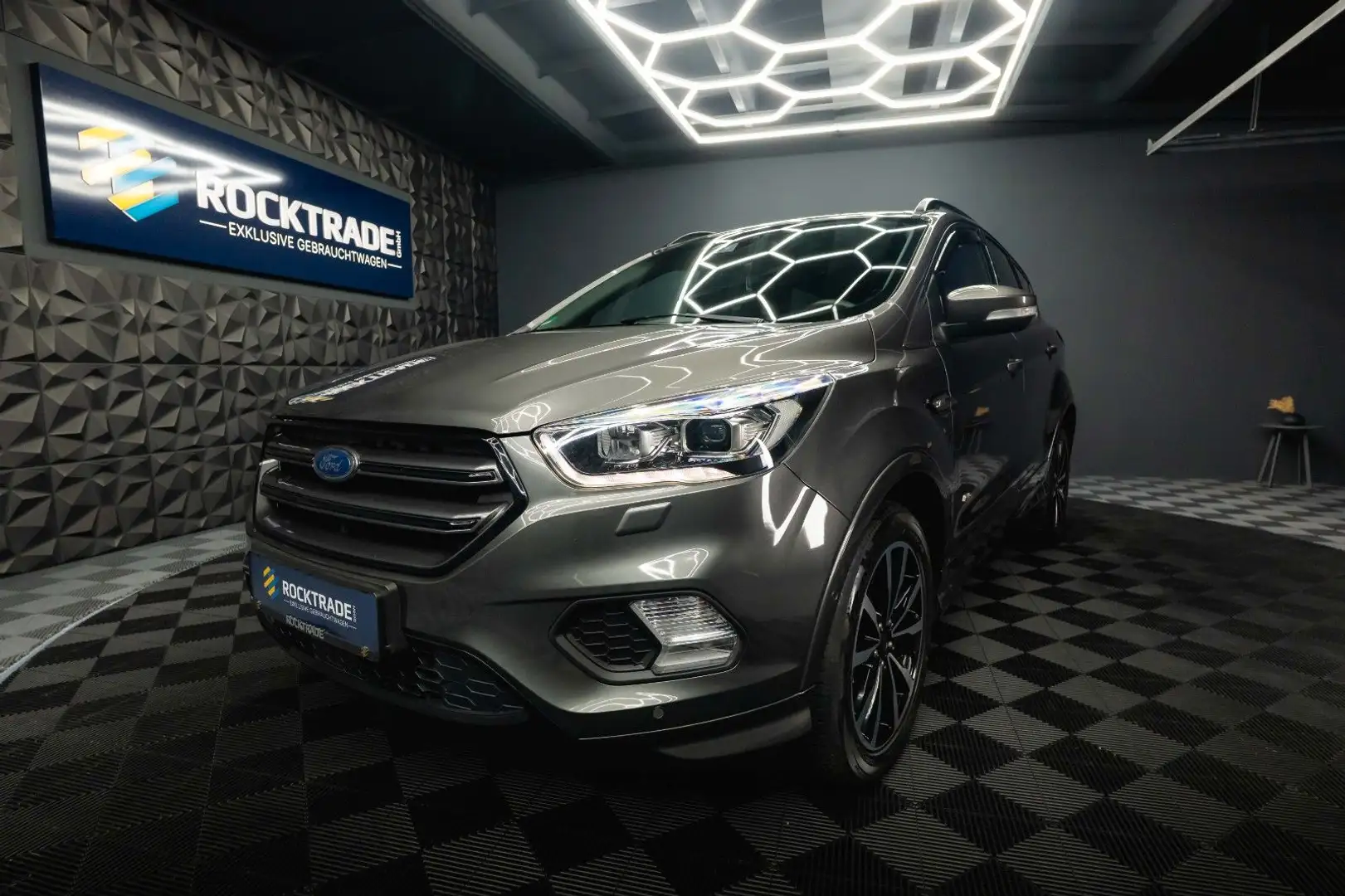 Ford Kuga ST-Line 2.0 TDCi 4x4 *LED*Kamera*ACC*DAB* Grau - 2