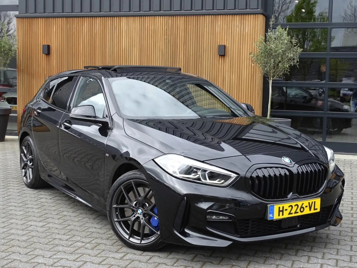BMW 118 1-serie 118i High Exec. M-sport Pro / 2020 / LED * Black - 2