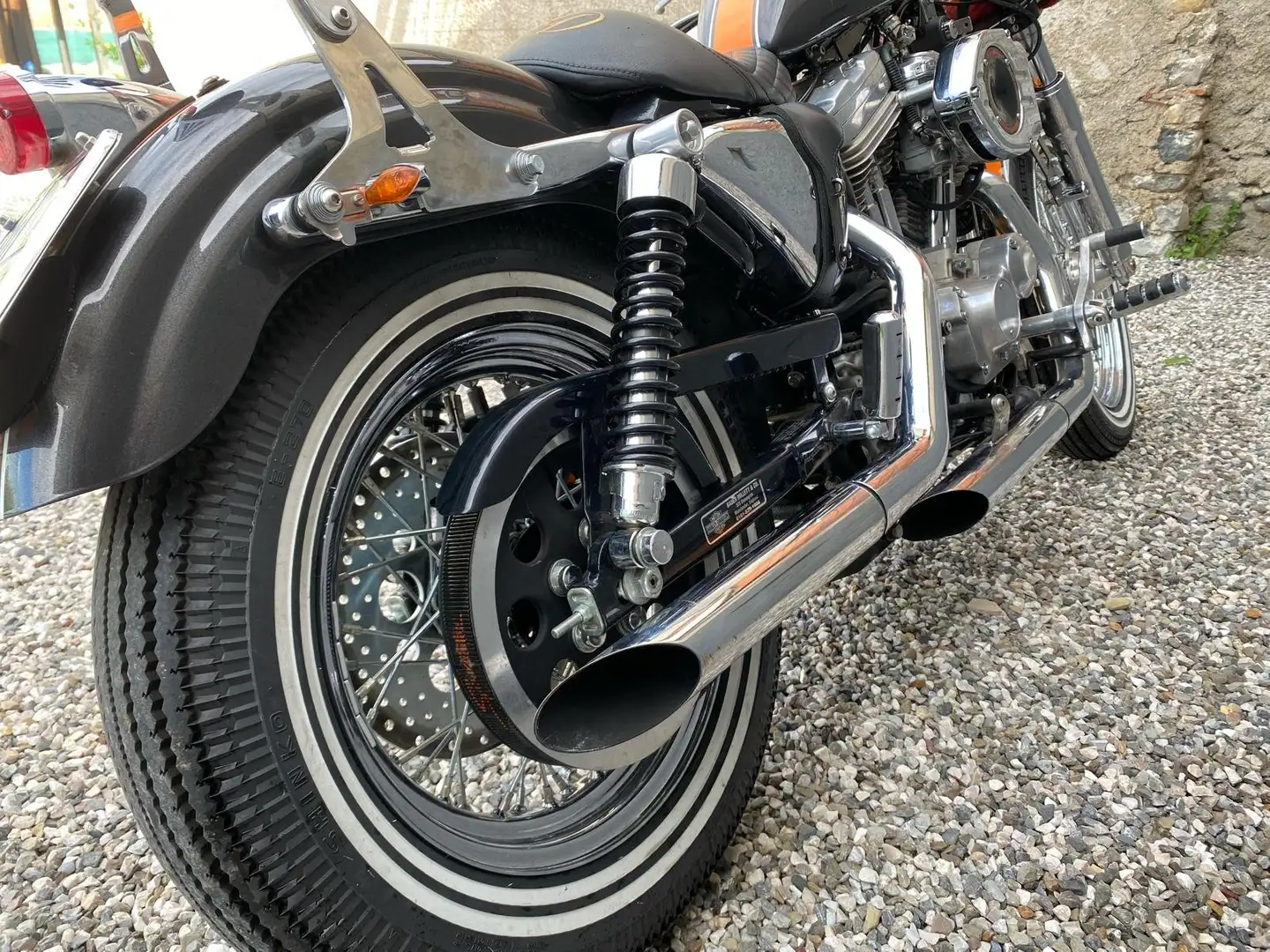 Harley-Davidson Sportster 883 xl Hugger Oranje - 2