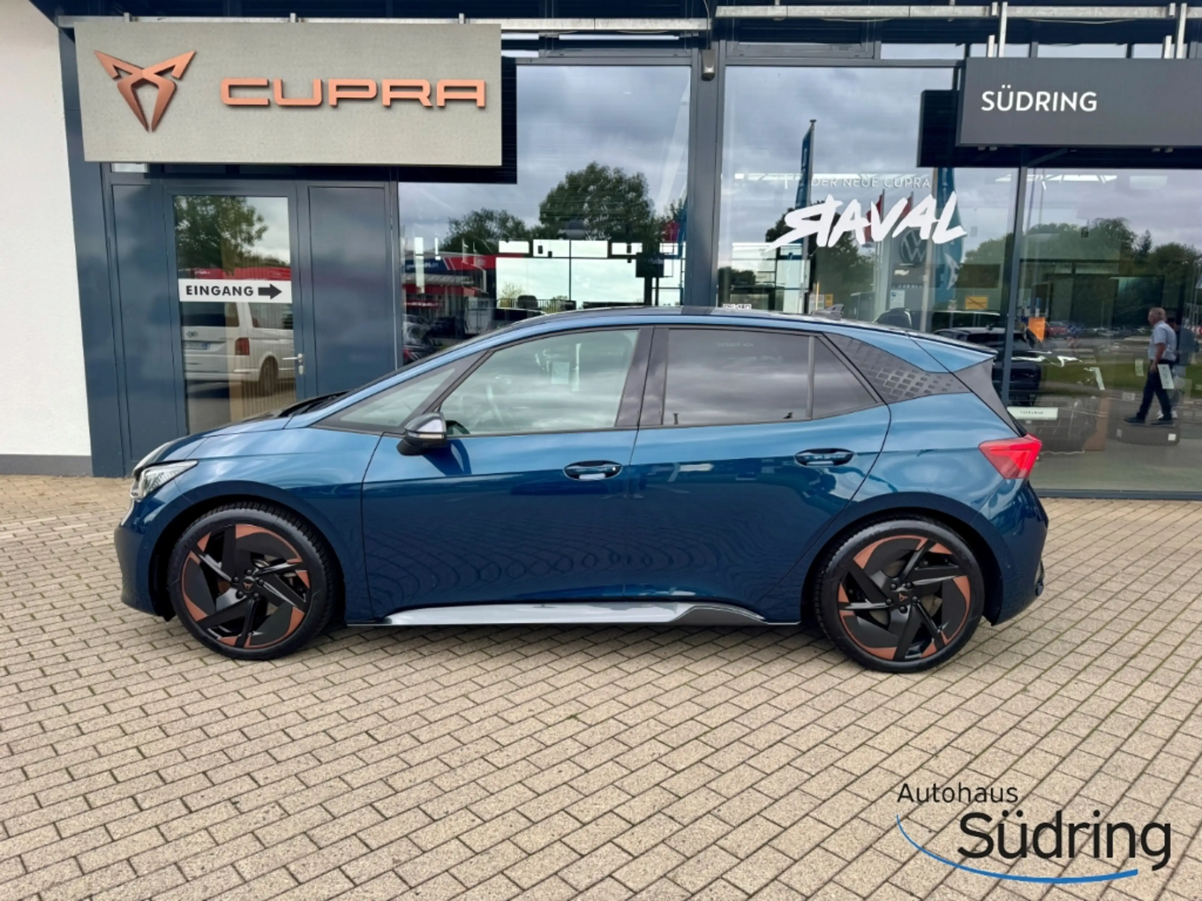 CUPRA Born 58kWh HUD Navi Wärmepumpe beats TopView — photo 5
