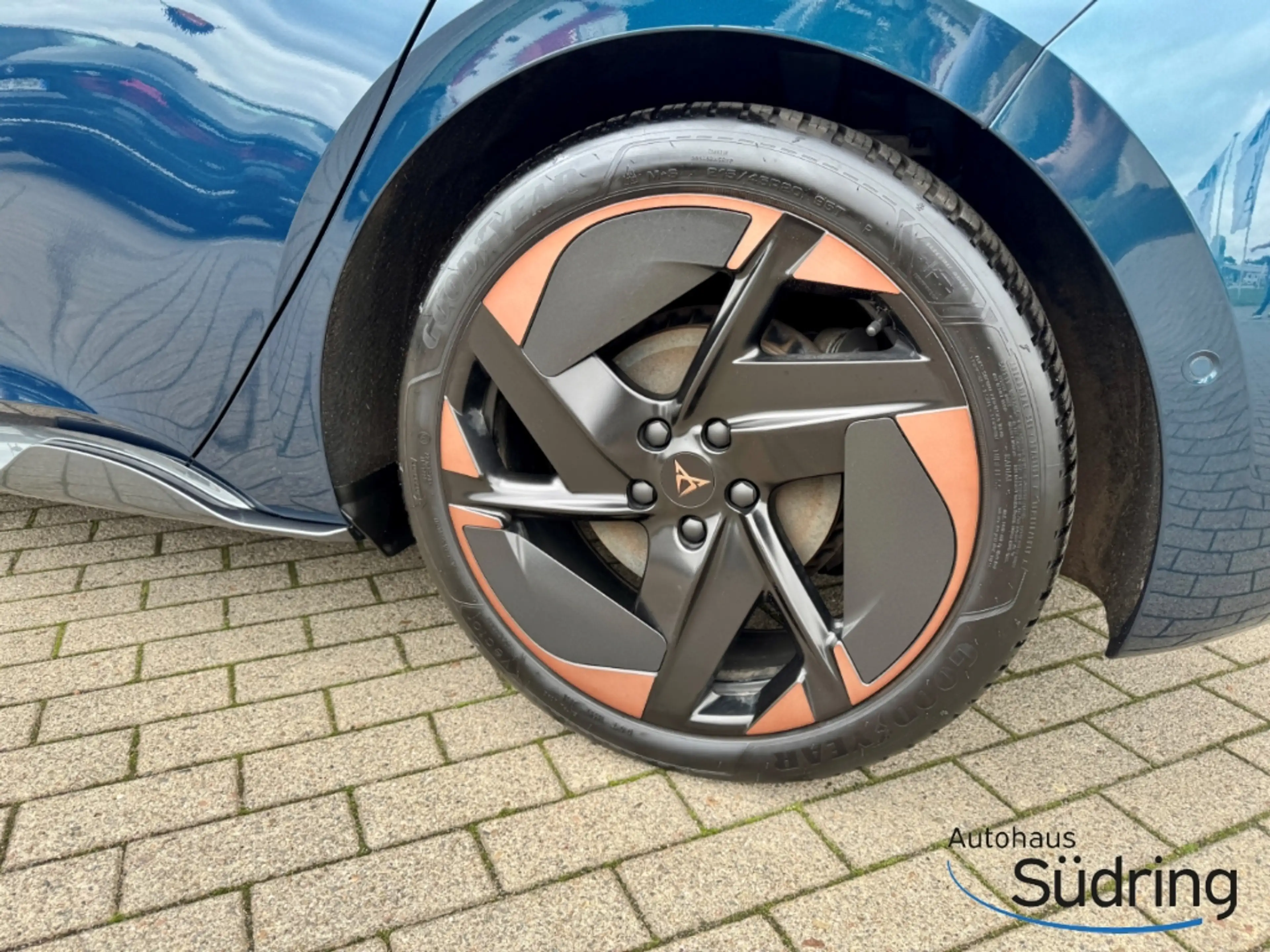 CUPRA Born 58kWh HUD Navi Wärmepumpe beats TopView — photo 6