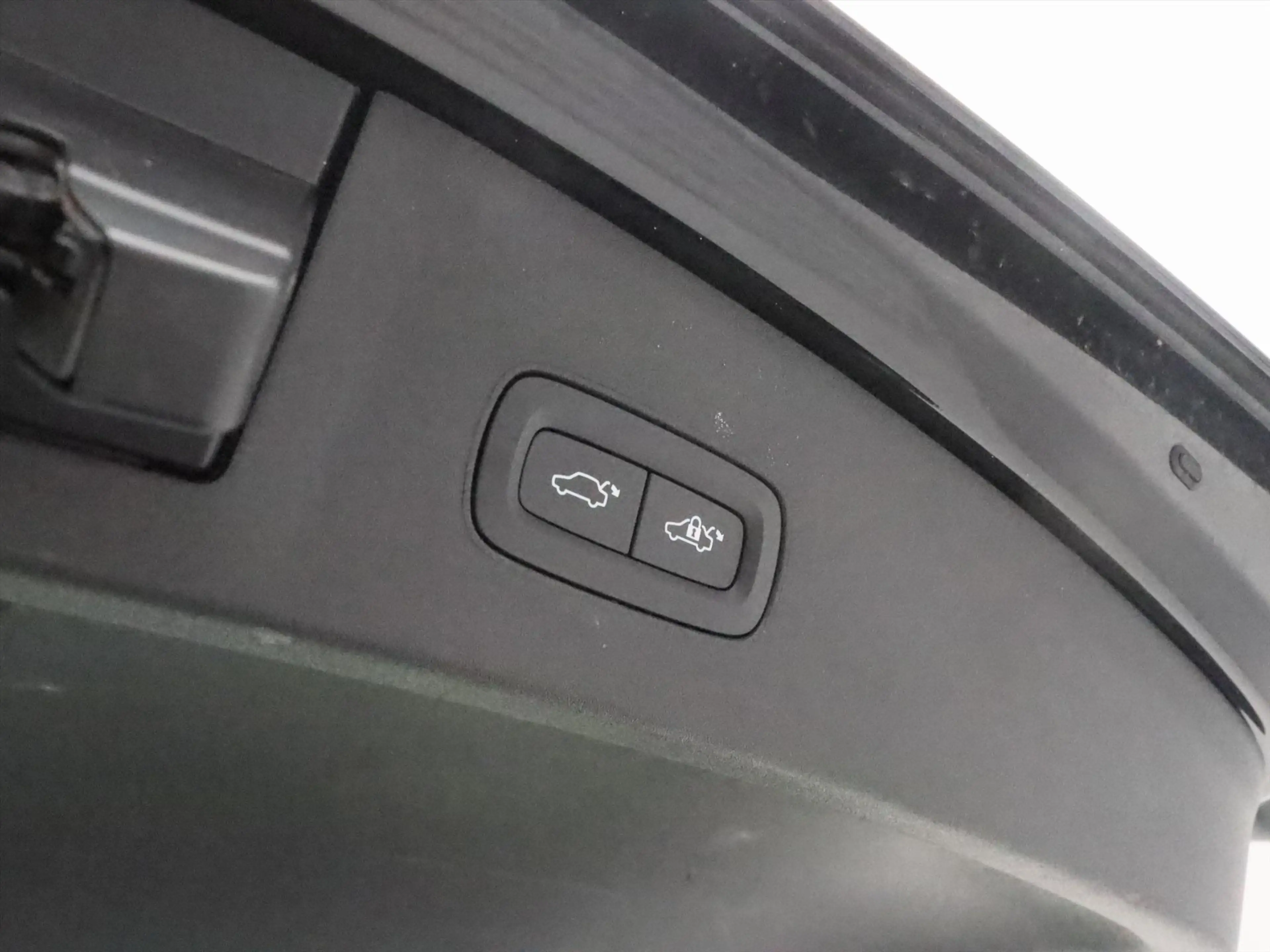 Polestar 2 165kW Standard Range Single Motor 94,52% SoH | Pil — photo 38