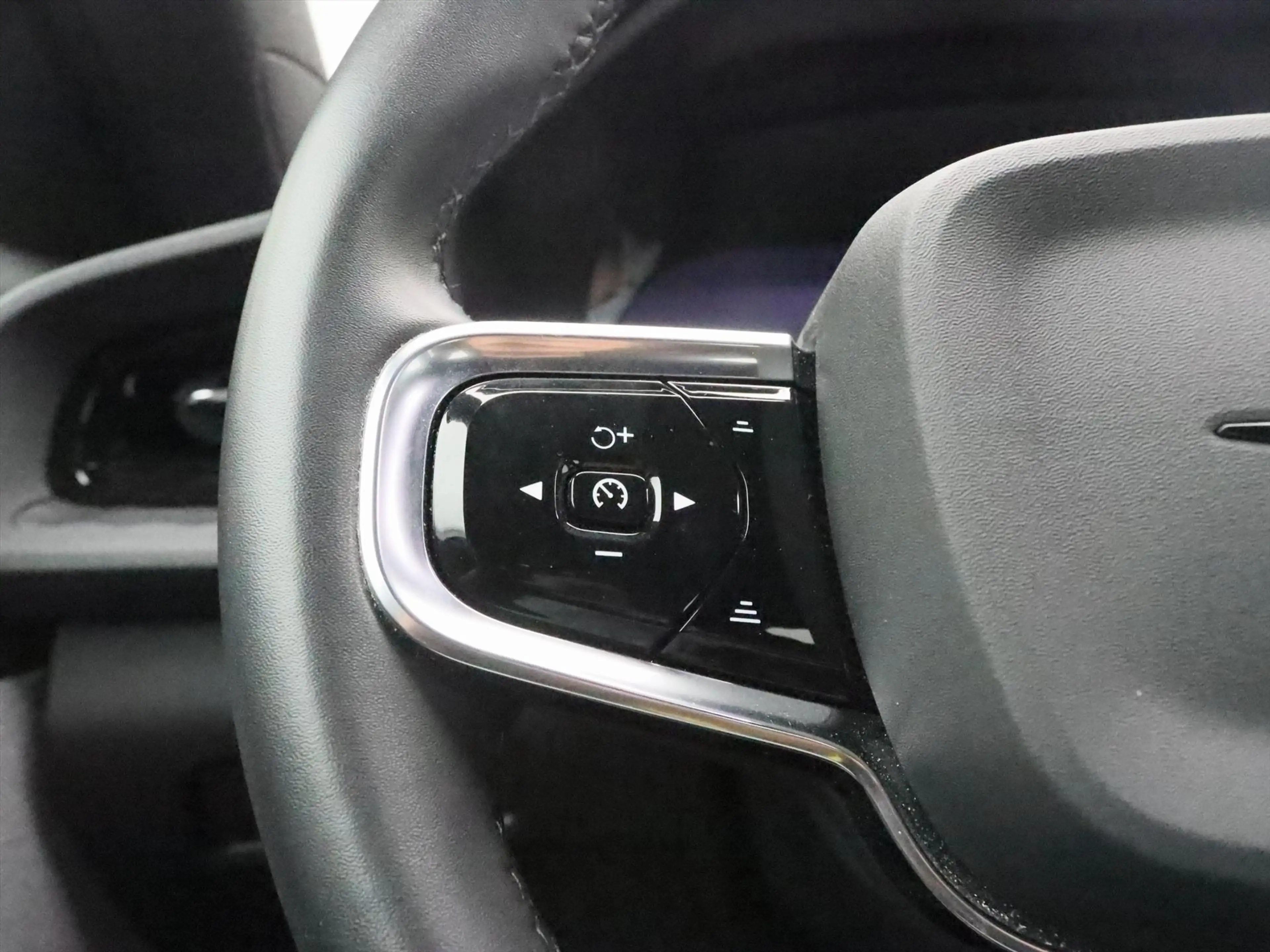 Polestar 2 165kW Standard Range Single Motor 94,52% SoH | Pil — photo 23