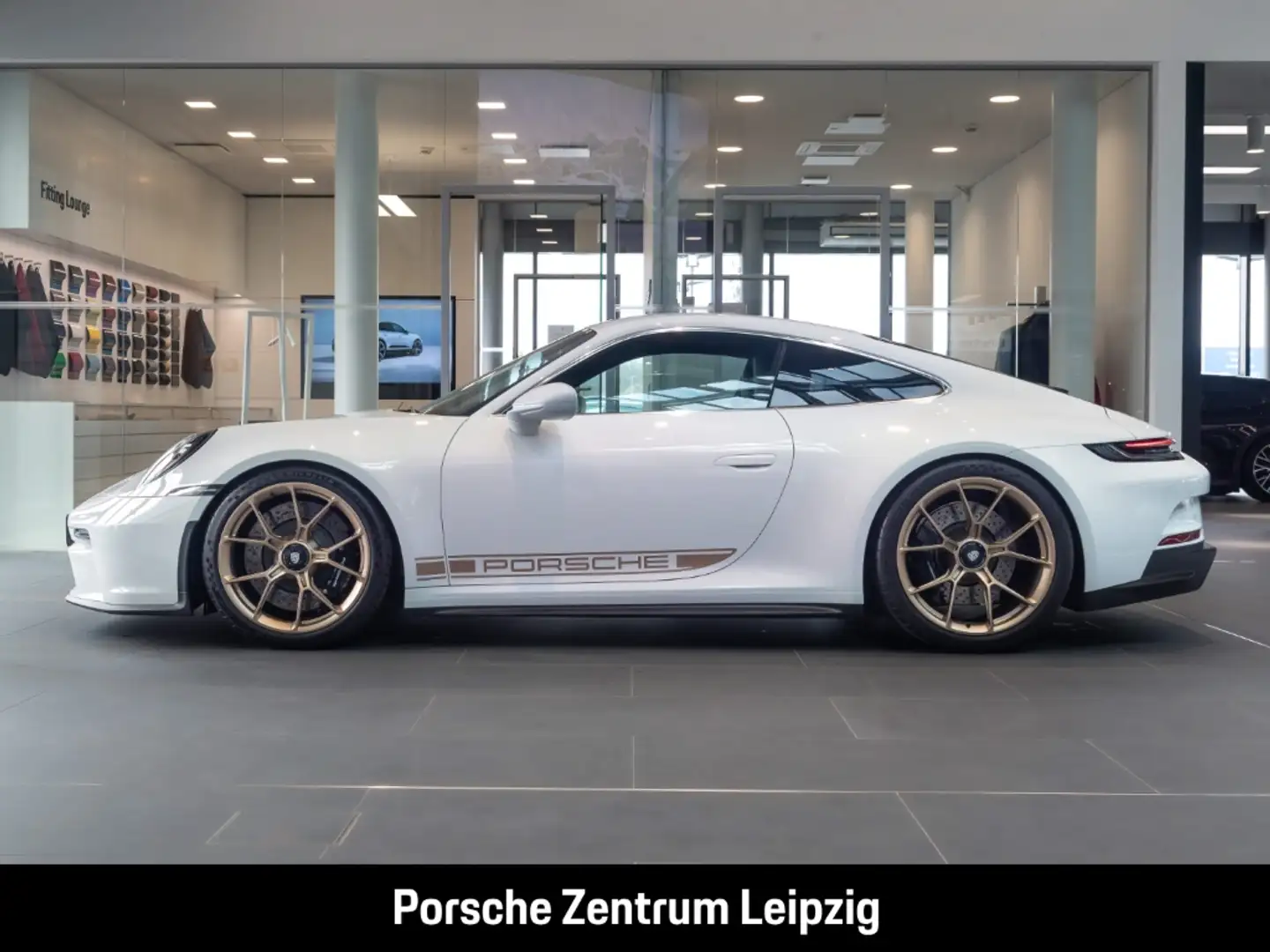 Porsche 992 911 GT3 Touring 18Wege Lift Bose Matrix HA-Lenkung Weiß - 2