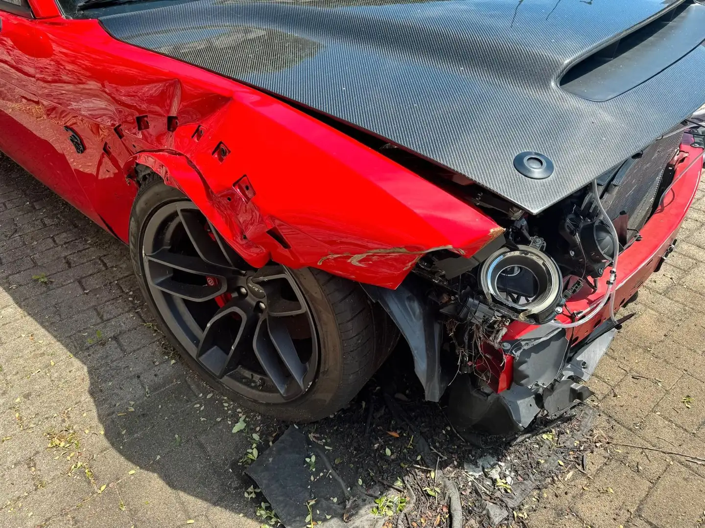 Dodge Challenger SRT Hellcat XR Unfall Rouge - 2