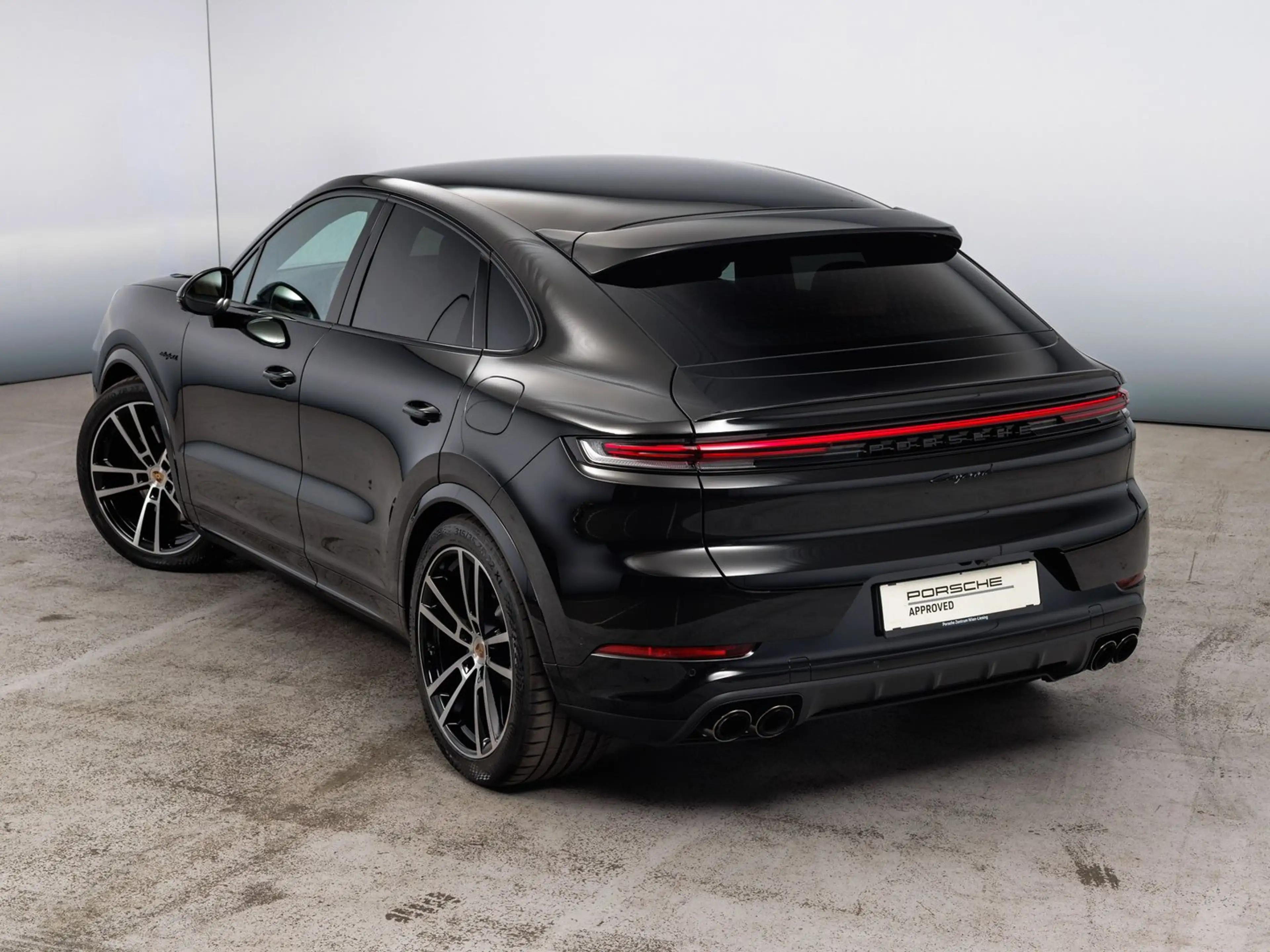 Porsche Cayenne S E-Hybrid Coupé — photo 8