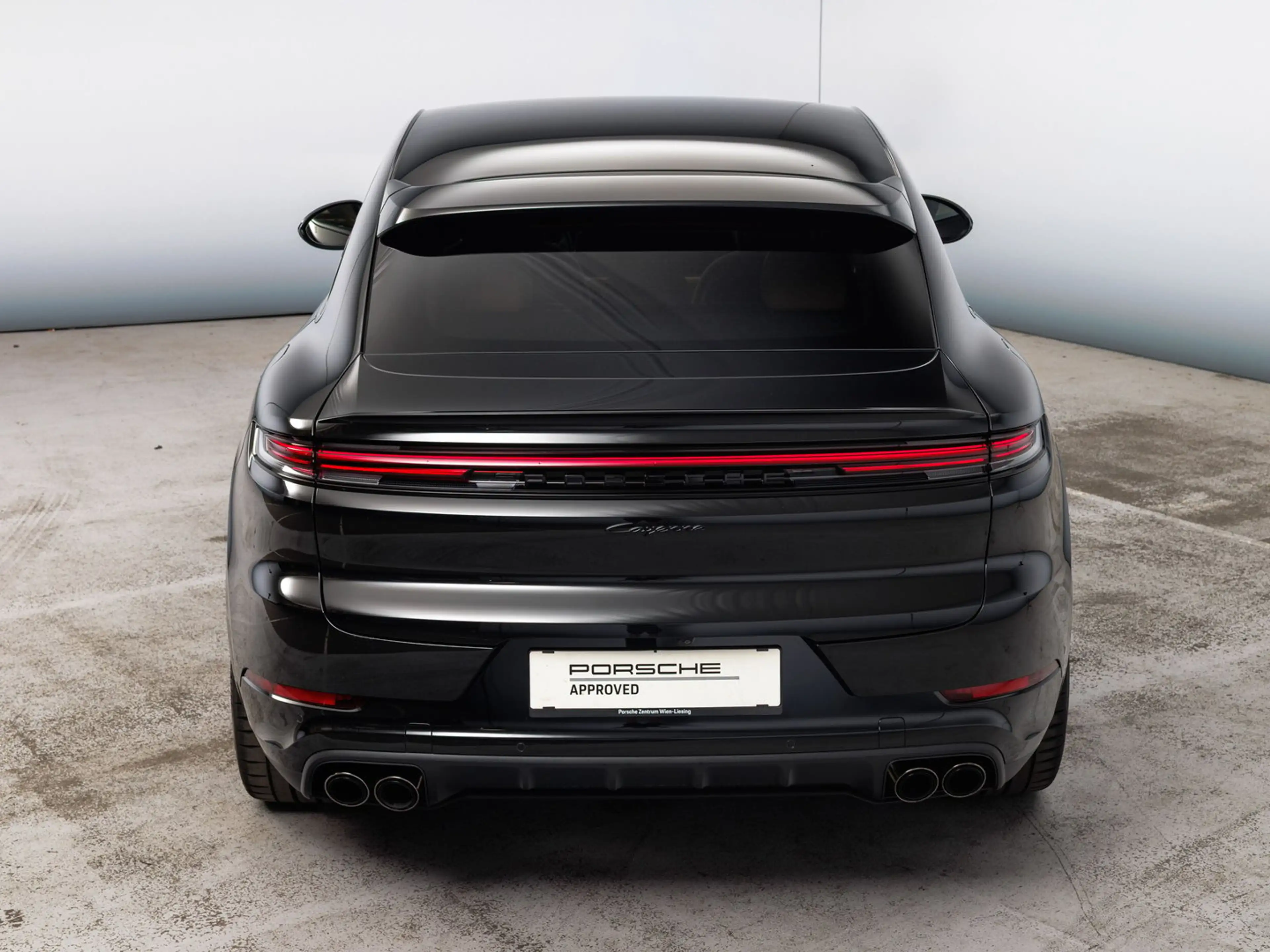 Porsche Cayenne S E-Hybrid Coupé — photo 11