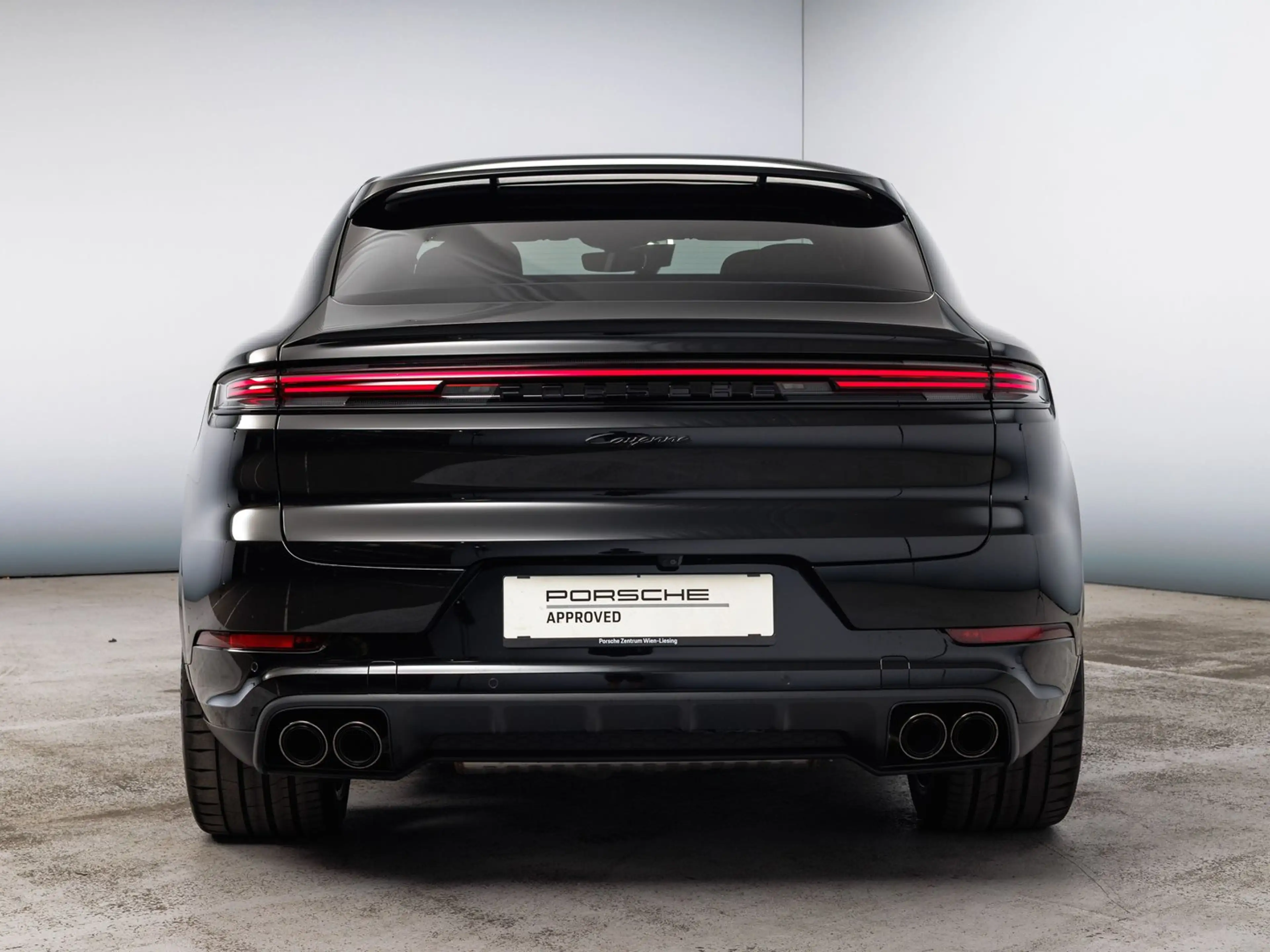 Porsche Cayenne S E-Hybrid Coupé — photo 10