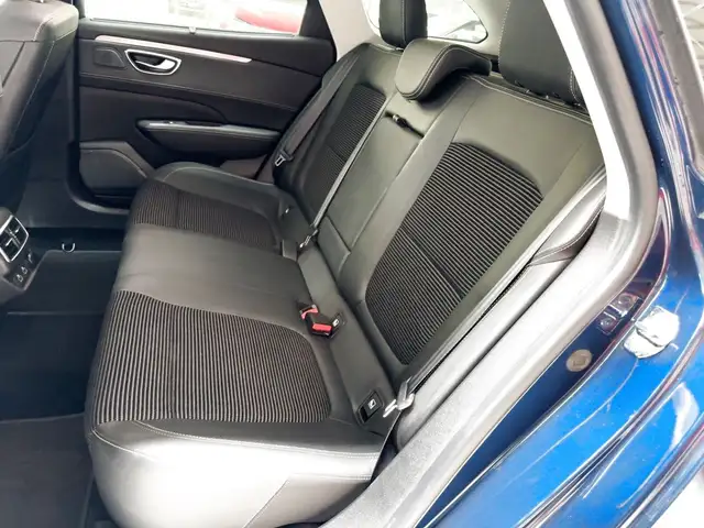 Renault Talisman view 15