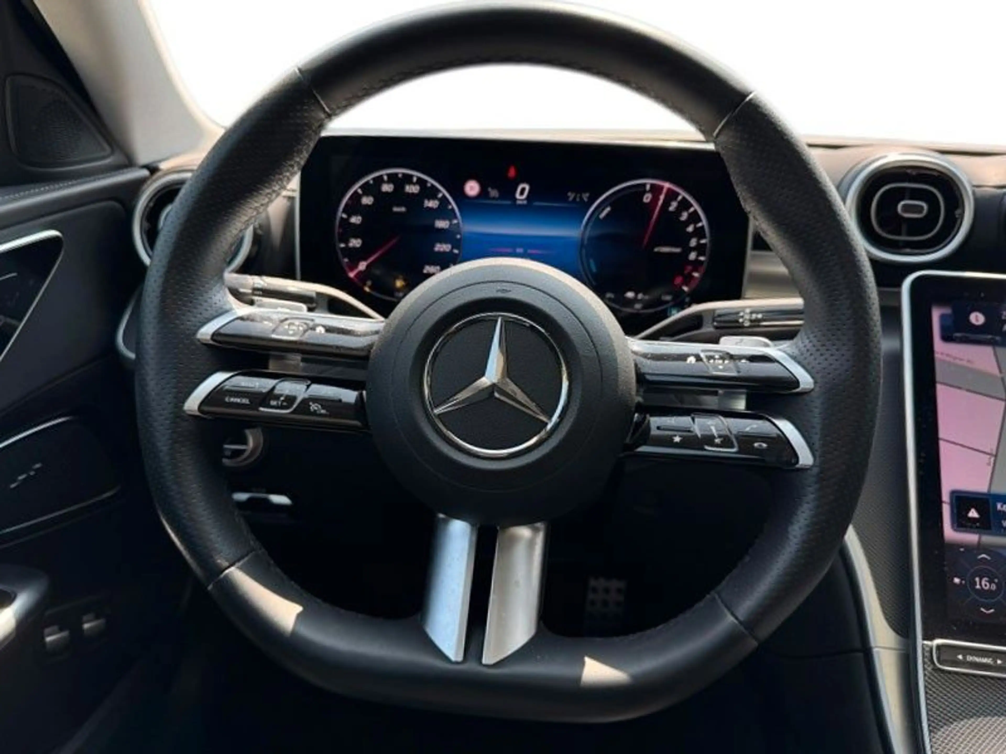 Mercedes-Benz C 300 C Limousine C 300 e — photo 13