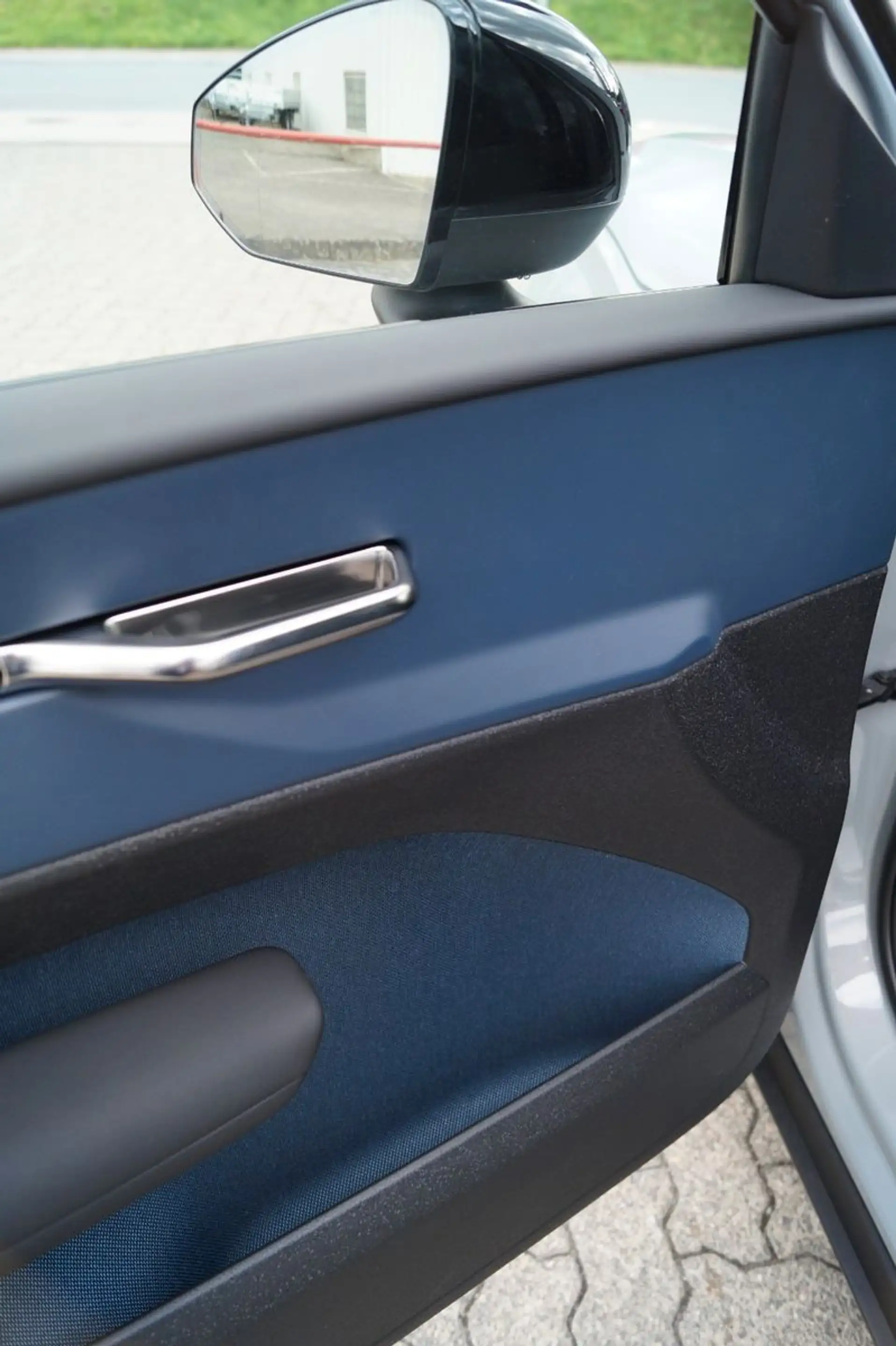Volvo EX30 P5 Plus Aut/Sitzheiz./Lenkradheiz./BLIS/ACC — photo 8