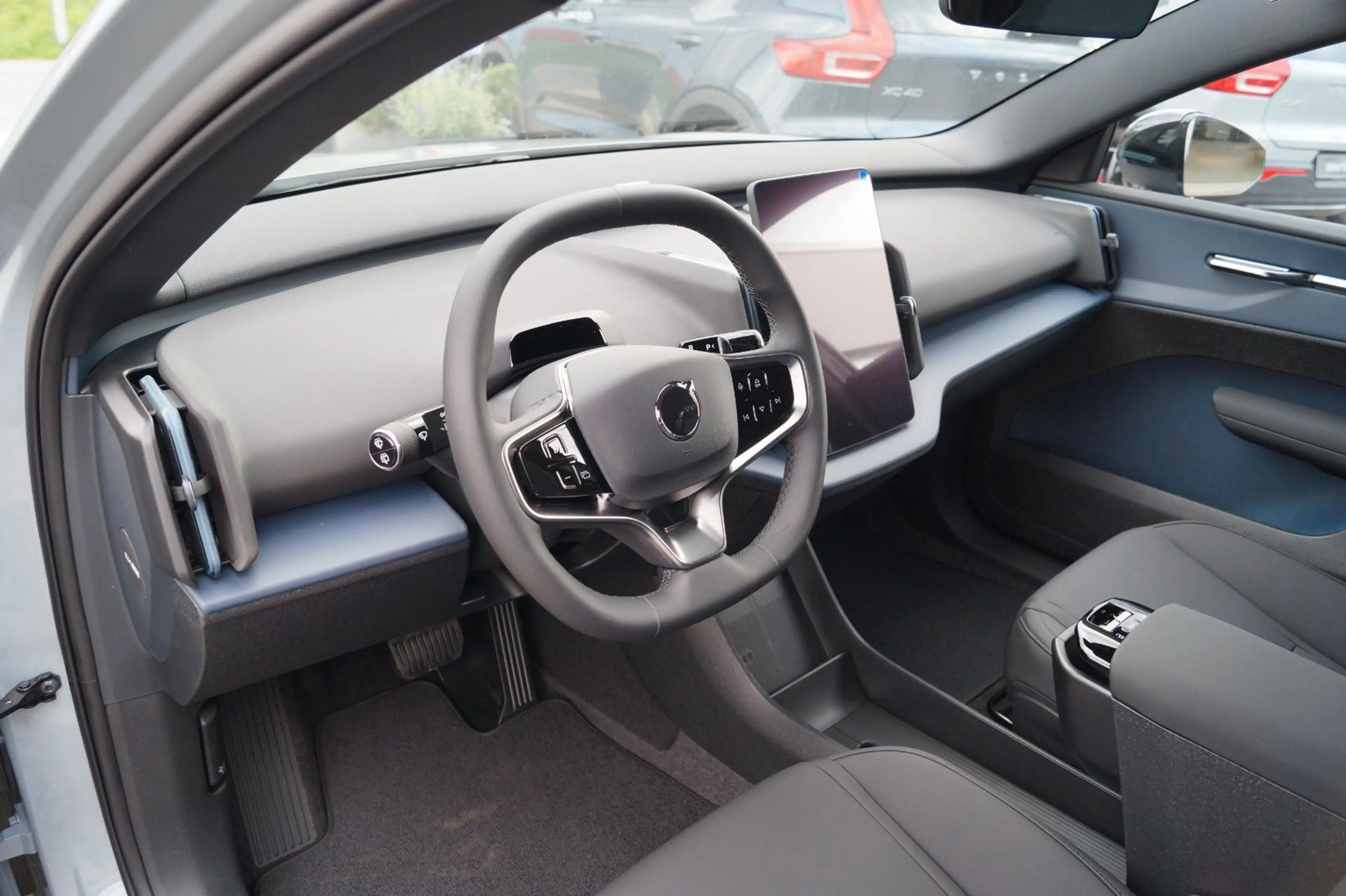 Volvo EX30 P5 Plus Aut/Sitzheiz./Lenkradheiz./BLIS/ACC — photo 5