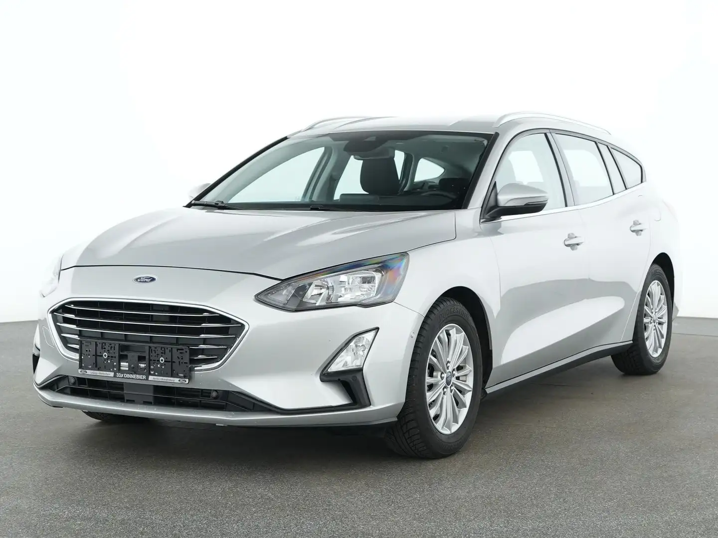 Ford Focus Titanium Turnier NAV LED SHZ TEMP PDC AC BC Isofix Stříbrná - 1