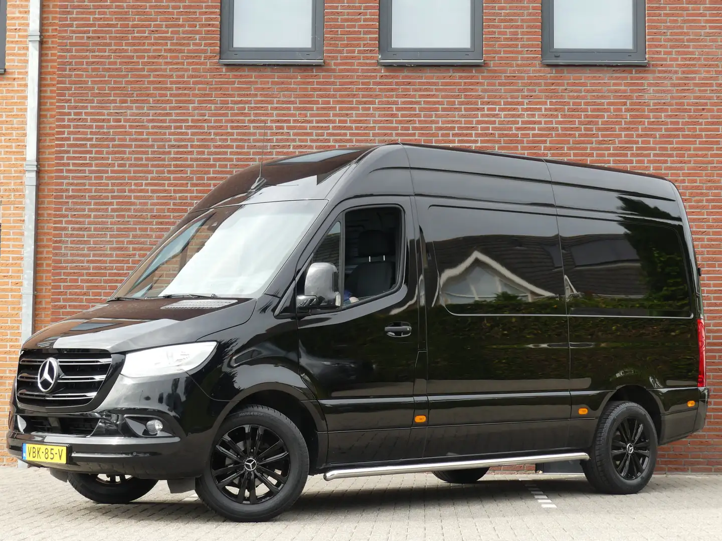 Mercedes-Benz Sprinter 314 CDI L2H2 Trekhaak/Camera/Navigatie/PDC Zwart - 1