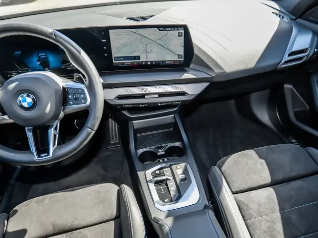 BMW 1 Series view 15