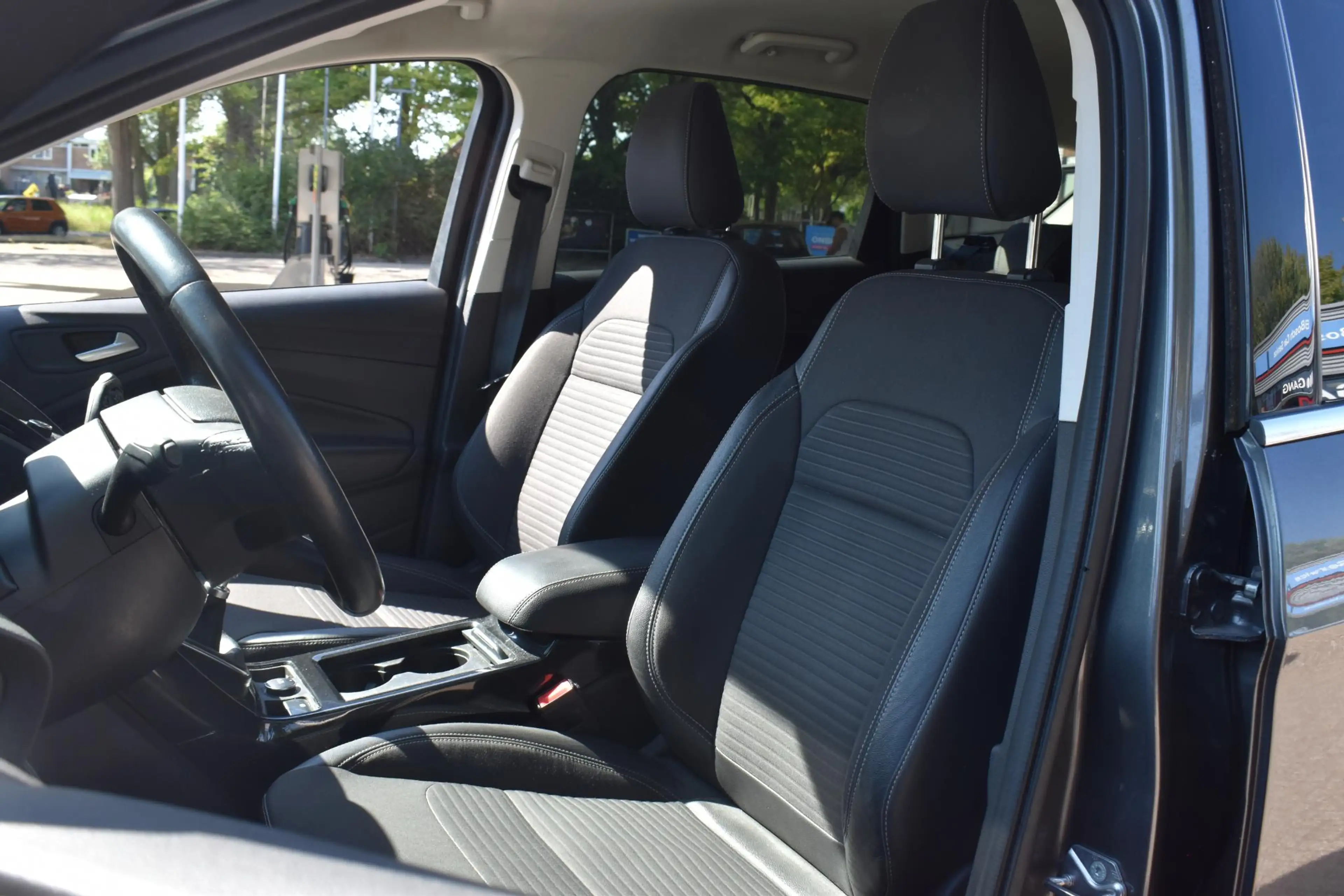Ford Kuga 1.5 EcoBoost Titanium 2e Eigenaar | BSM | Navigati — photo 8