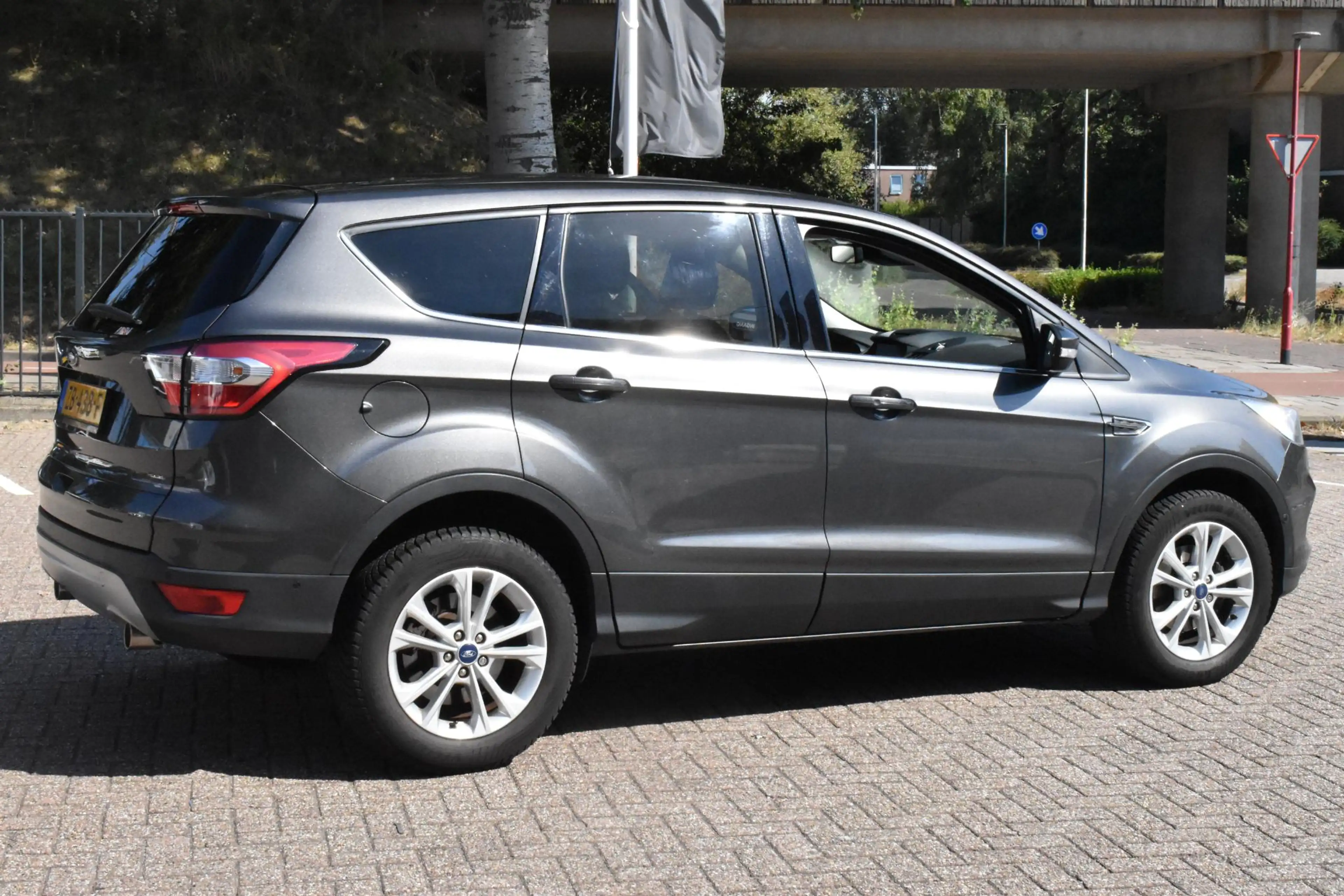 Ford Kuga 1.5 EcoBoost Titanium 2e Eigenaar | BSM | Navigati — photo 12