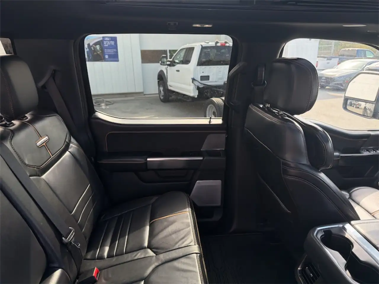 Ford F-450 Super Duty снимка Ford F-450 Super Duty