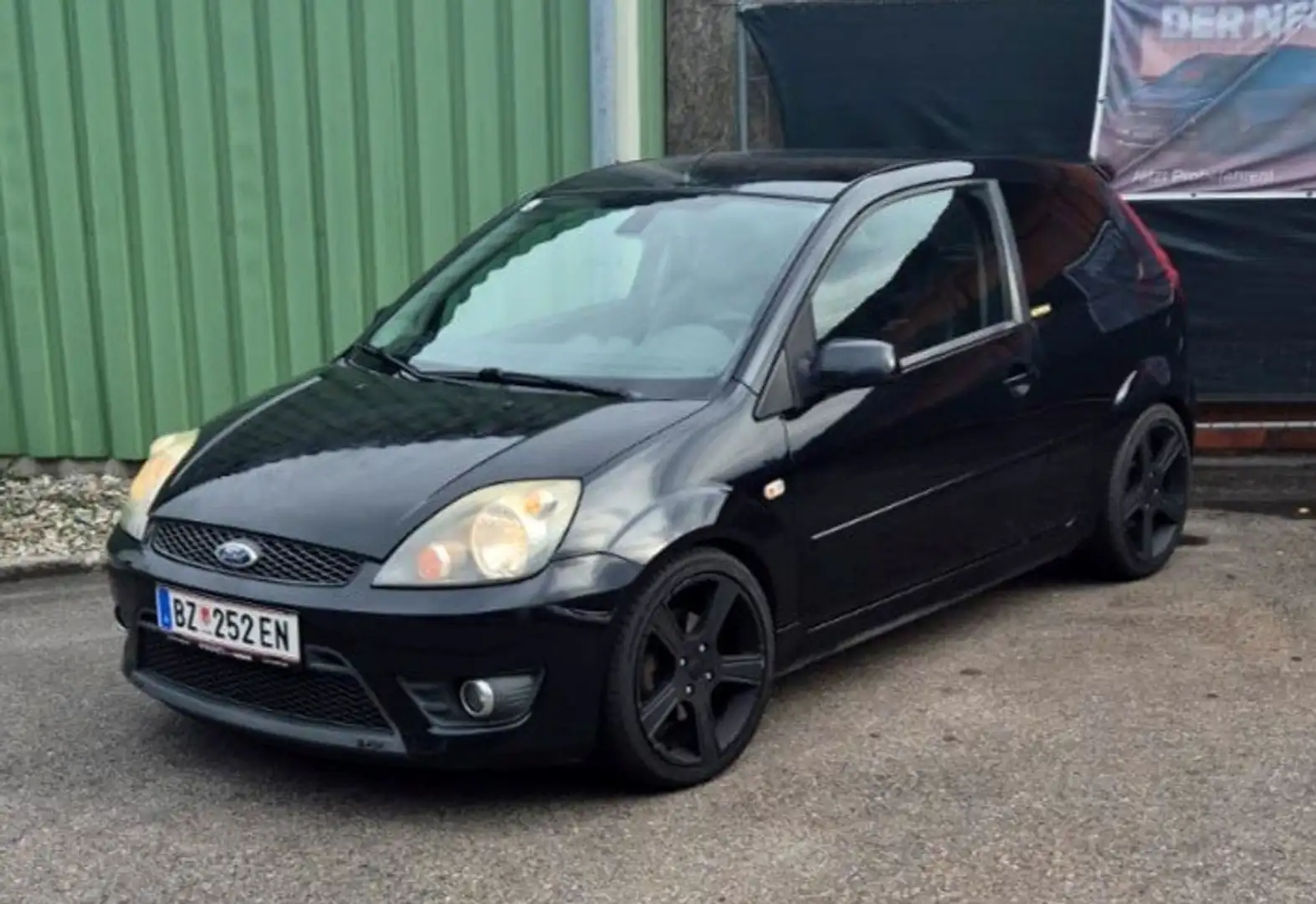 Ford Fiesta ST 2,0 Schwarz - 1