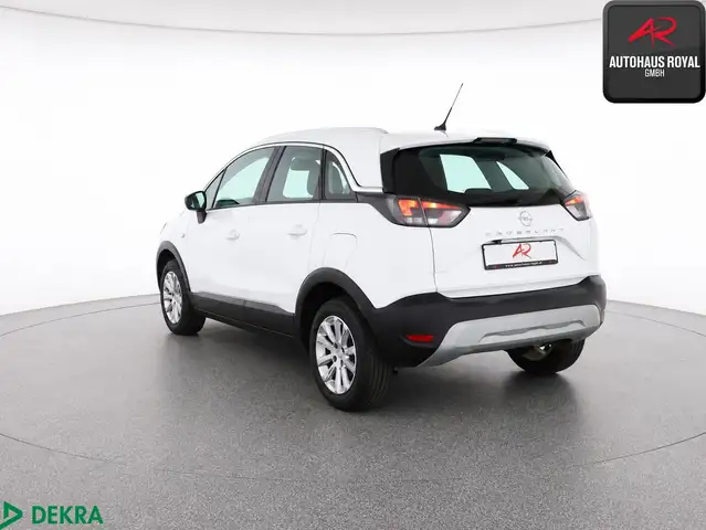 Opel Crossland X view 3
