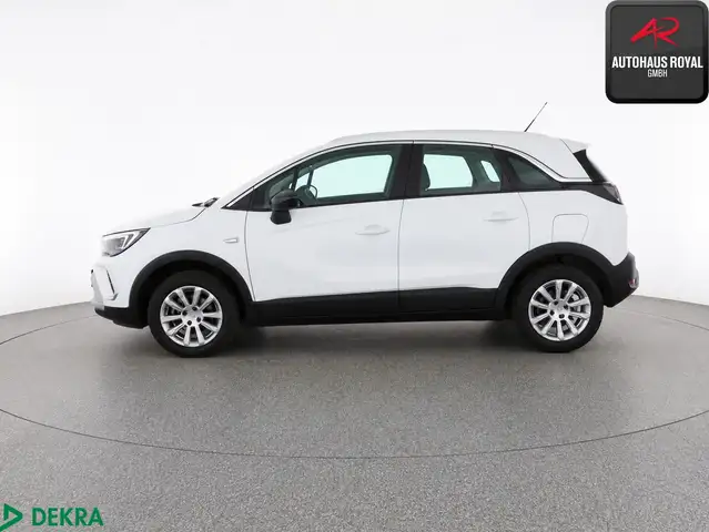Opel Crossland X view 2