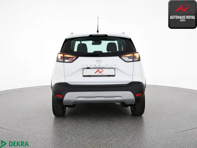 Opel Crossland X view 4