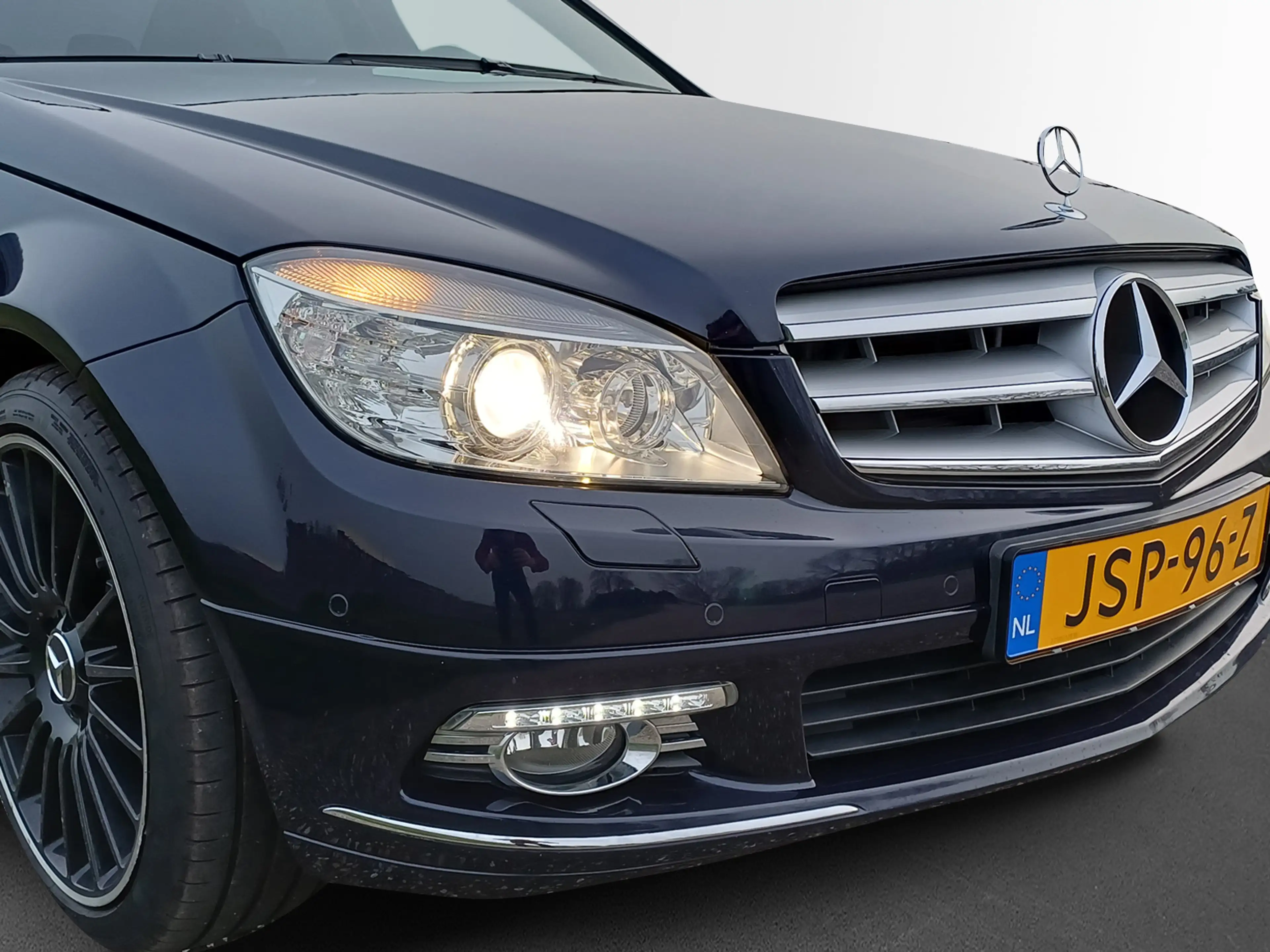 Mercedes-Benz C 350 CGI BlueEFFICIENCY Elegance — photo 21