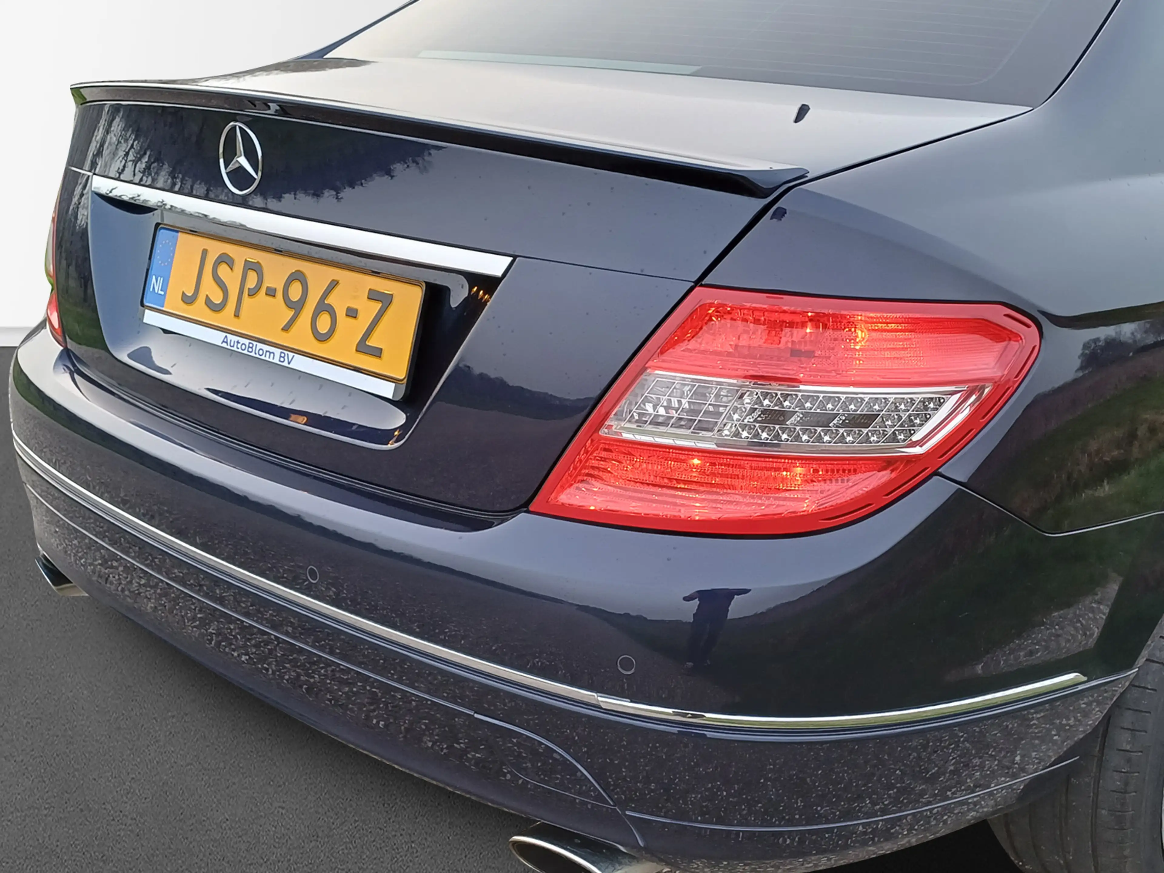 Mercedes-Benz C 350 CGI BlueEFFICIENCY Elegance — photo 18