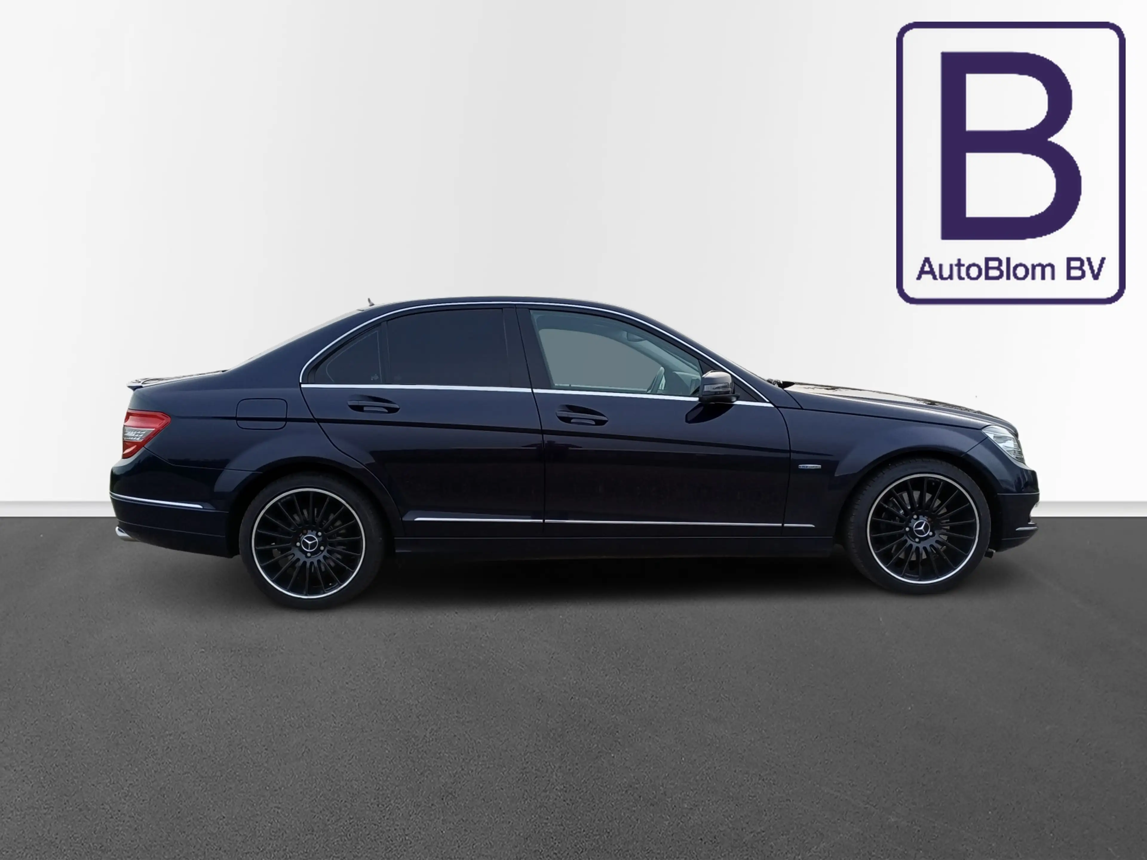 Mercedes-Benz C 350 CGI BlueEFFICIENCY Elegance — photo 6