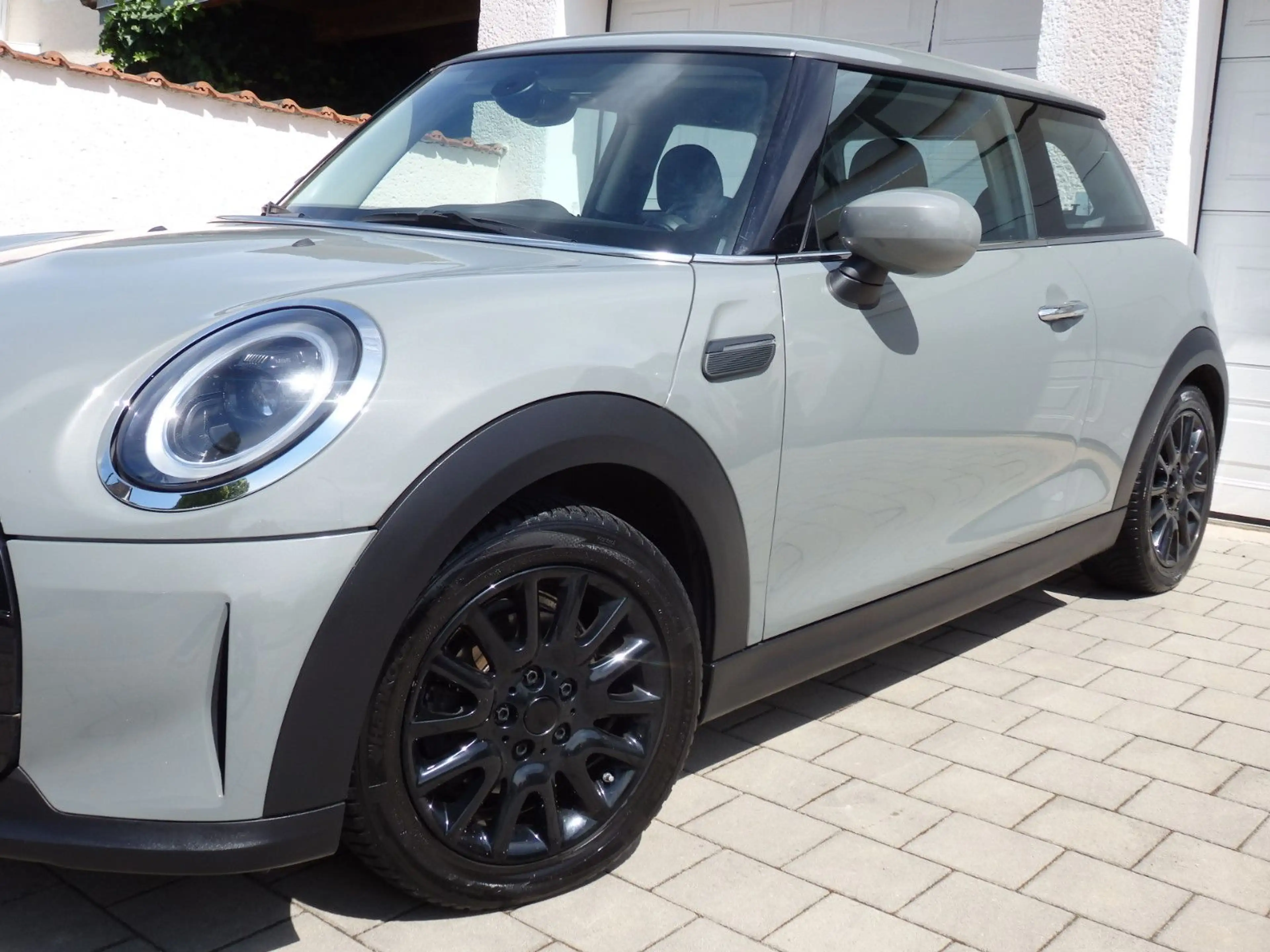 MINI One One Essential Trim LED Klima 16"Alu Sportlenkrad — photo 15
