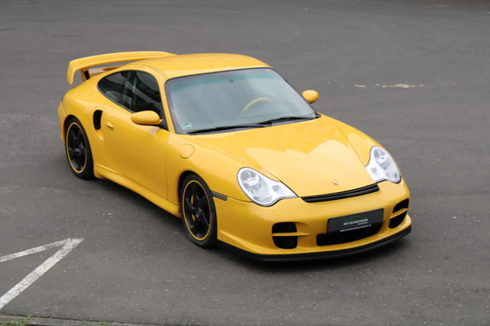 Porsche 911 GT2 Keramik/Käfig/Schalensitze/Navi/2.Hand Gelb - 1