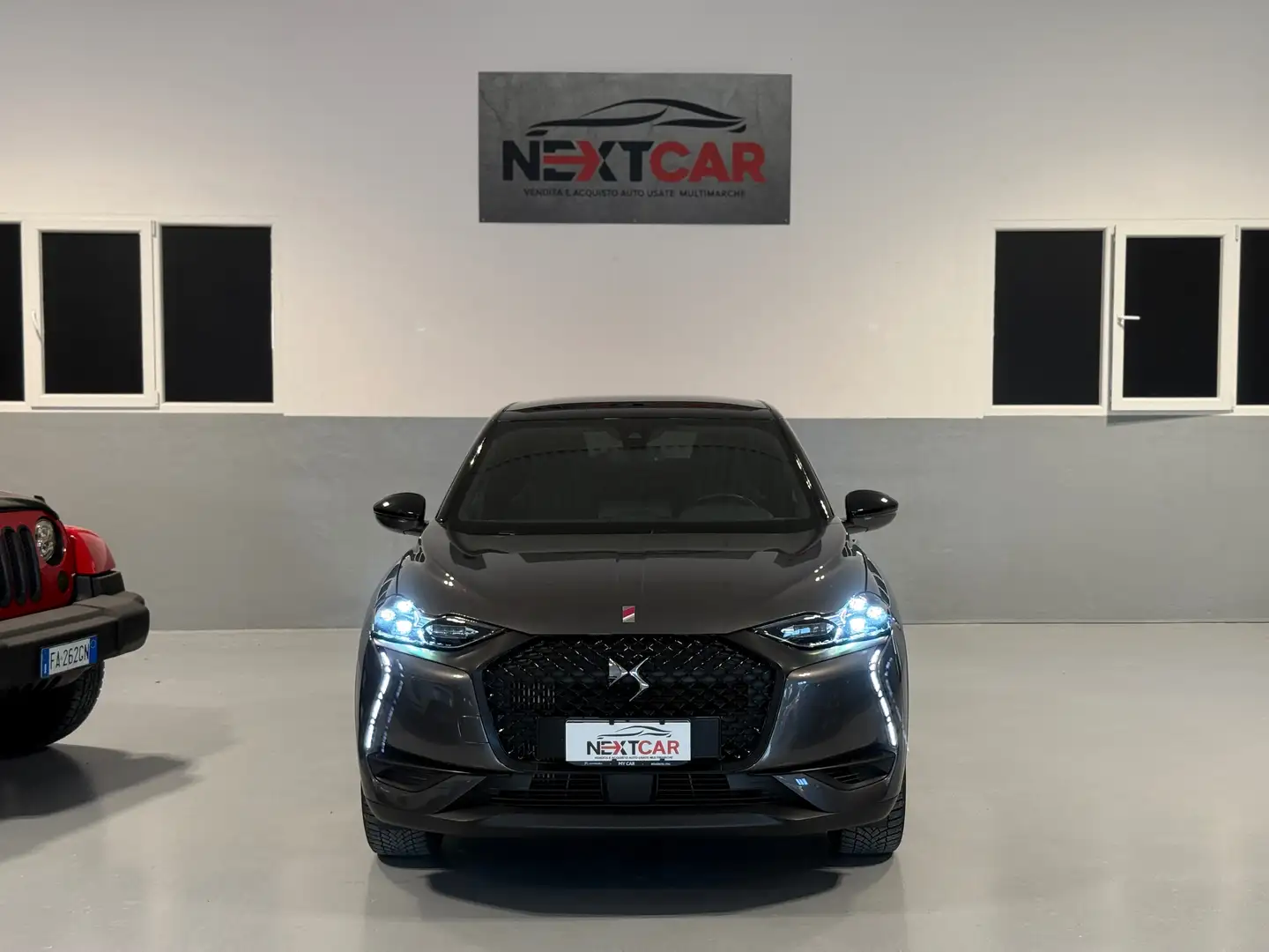 DS Automobiles DS 3 Crossback 1.5 bluehdi Performance Line Grigio - 2
