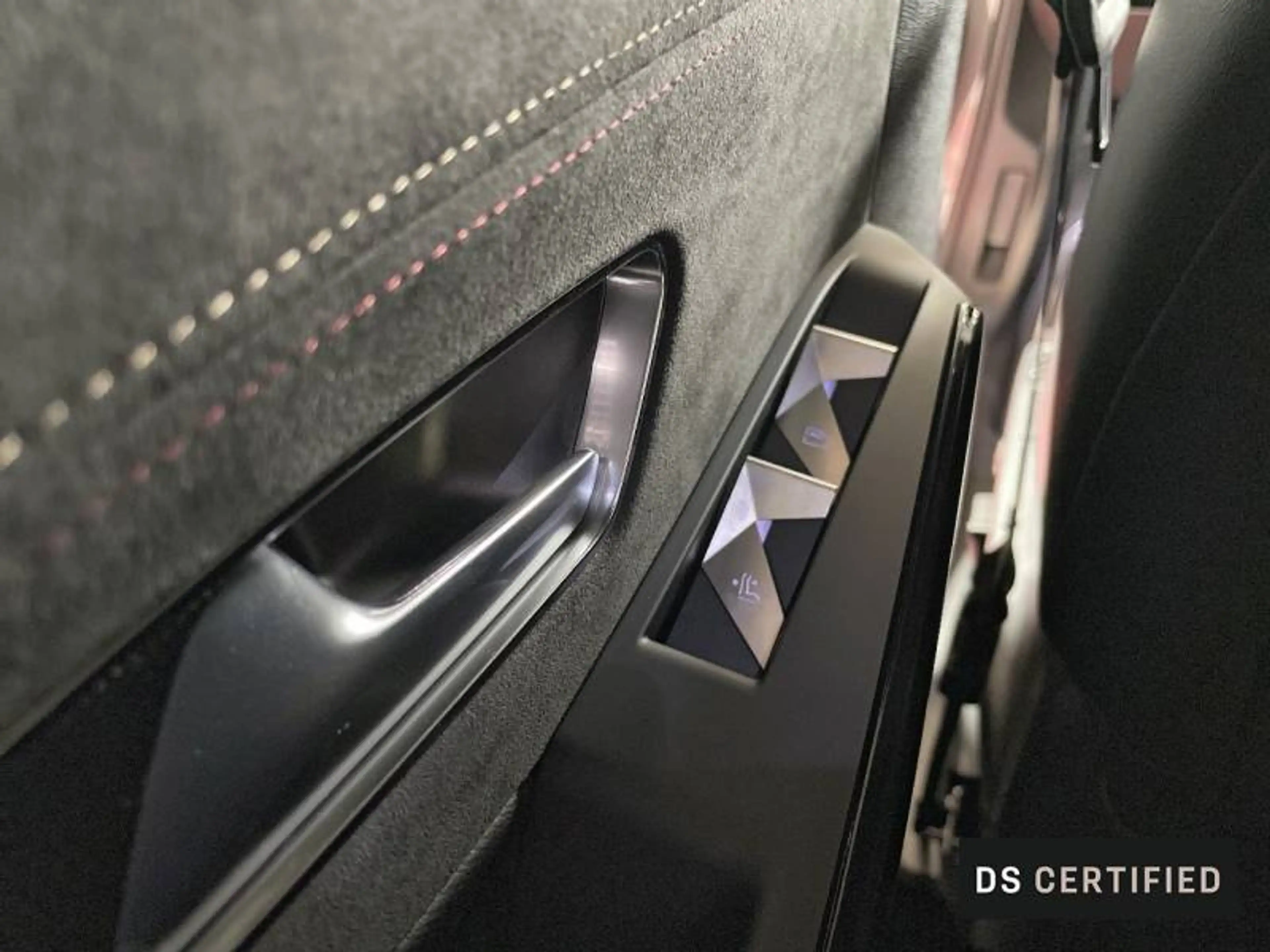 DS Automobiles DS 7 Crossback 1 1.6 PureTech 180 Auto PERFORMANCE Line + — photo 12