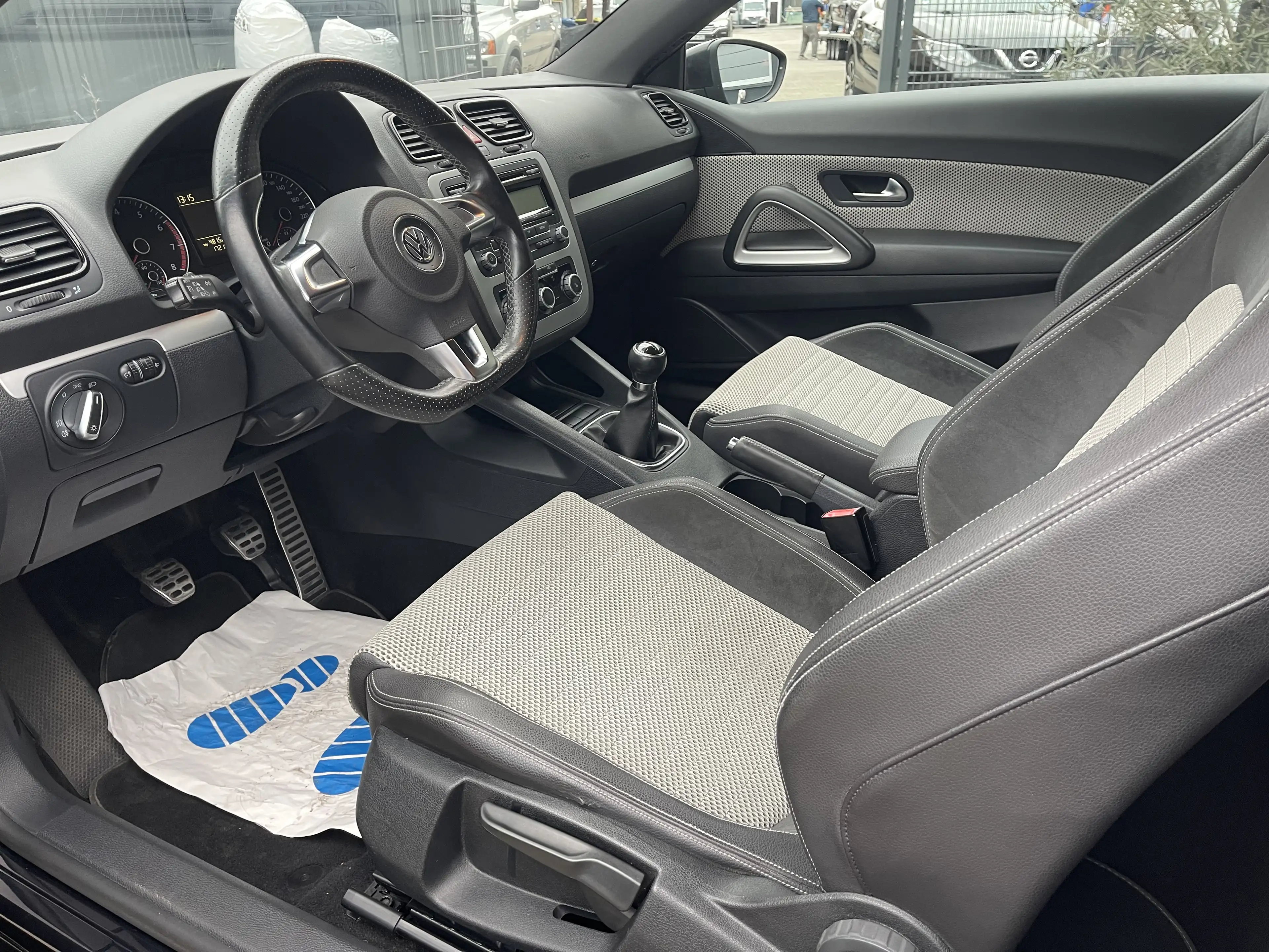 Volkswagen Scirocco 1.4 TSI Sport-Paket 2.Hand S-Heft Top Gepflegt — photo 6