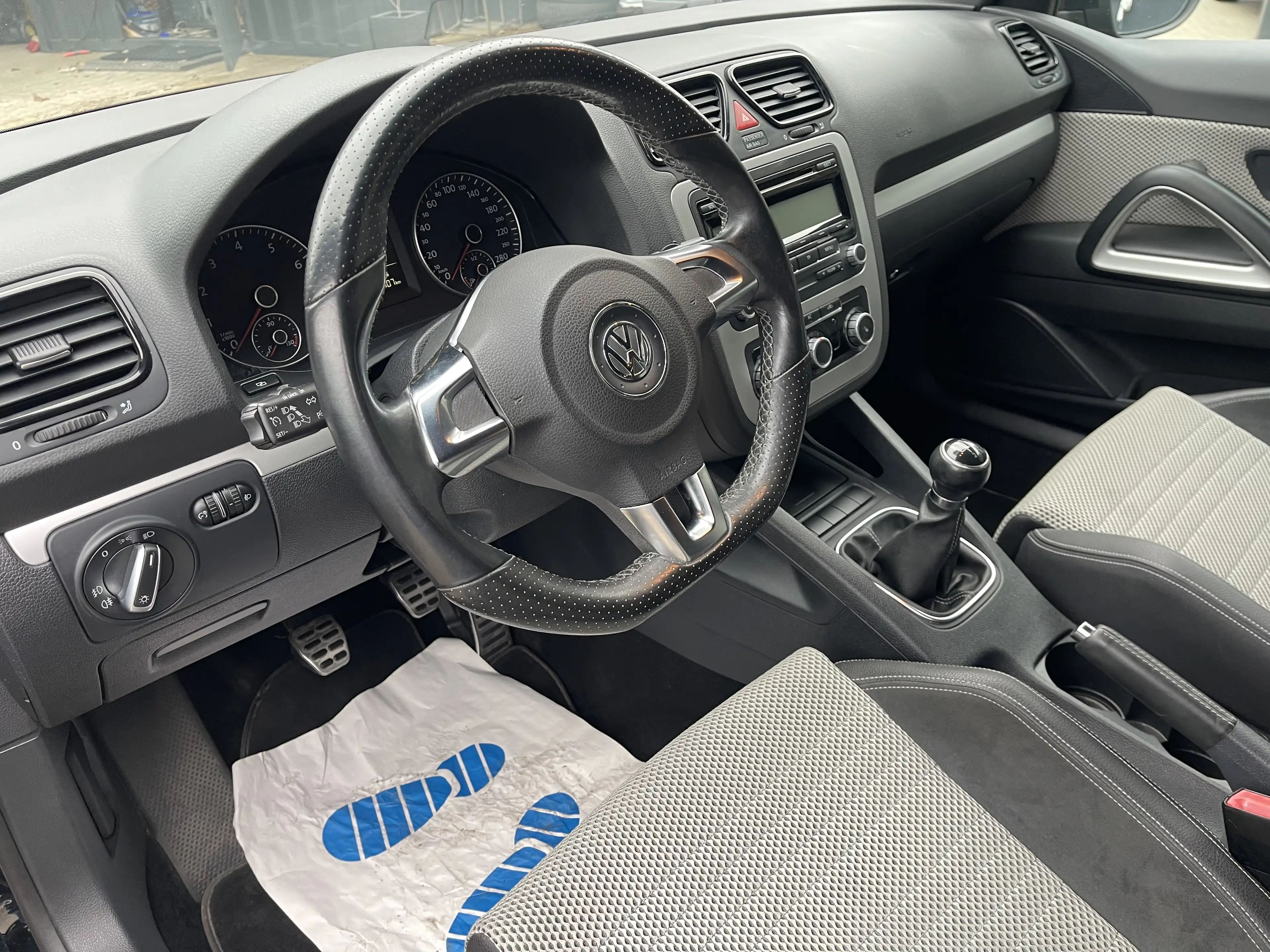 Volkswagen Scirocco 1.4 TSI Sport-Paket 2.Hand S-Heft Top Gepflegt — photo 3
