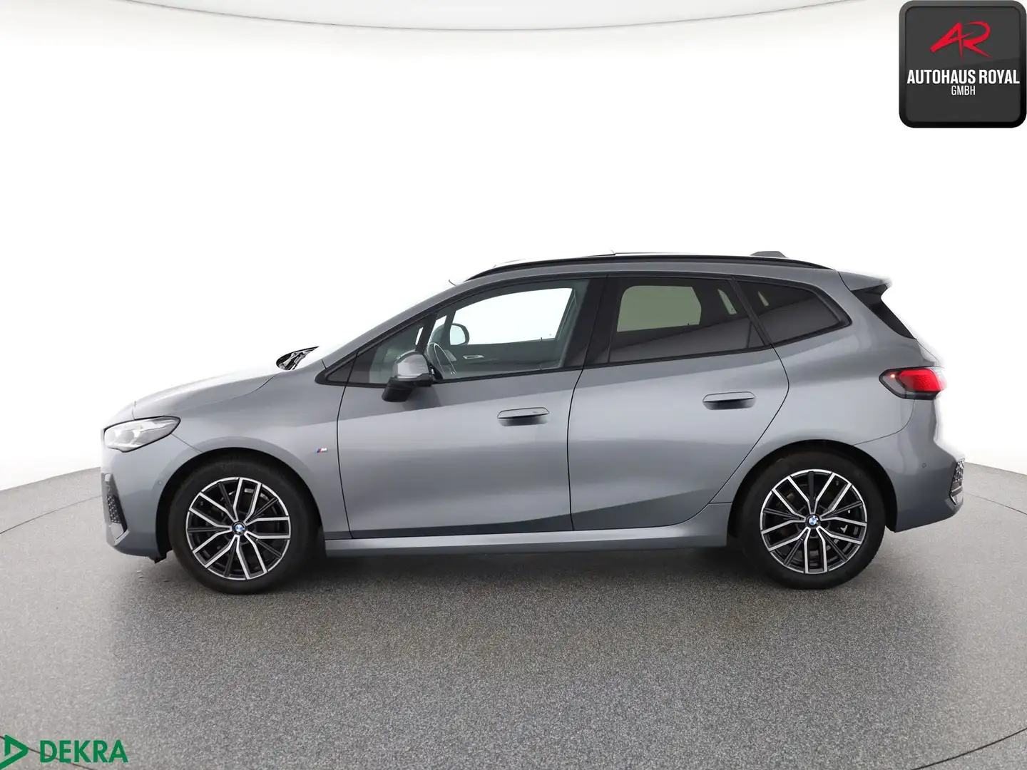 BMW 220 Active Tourer i M SPORT SHADOW,360GRAD,PANO Gris - 2