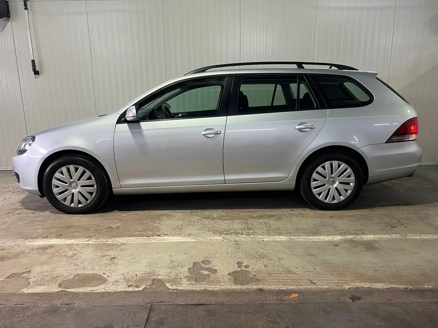 Volkswagen Golf Variant 1.2 TSI Trendline BlueMotion Grijs - 2