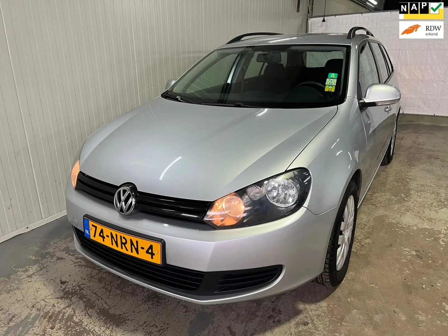Volkswagen Golf Variant 1.2 TSI Trendline BlueMotion Grijs - 1