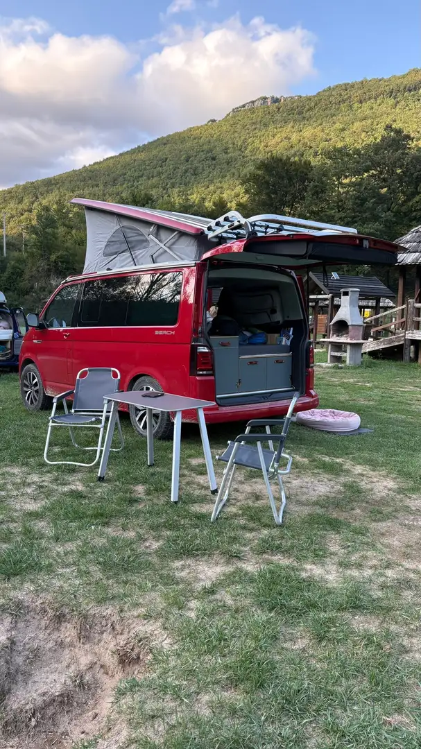 Volkswagen T6 California Beach 2,0 TDI 4Motion BMT DSG Rot - 2