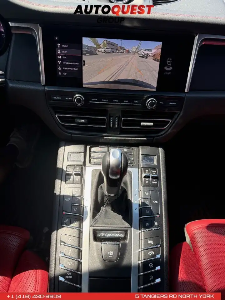 Porsche Macan photo Porsche Macan