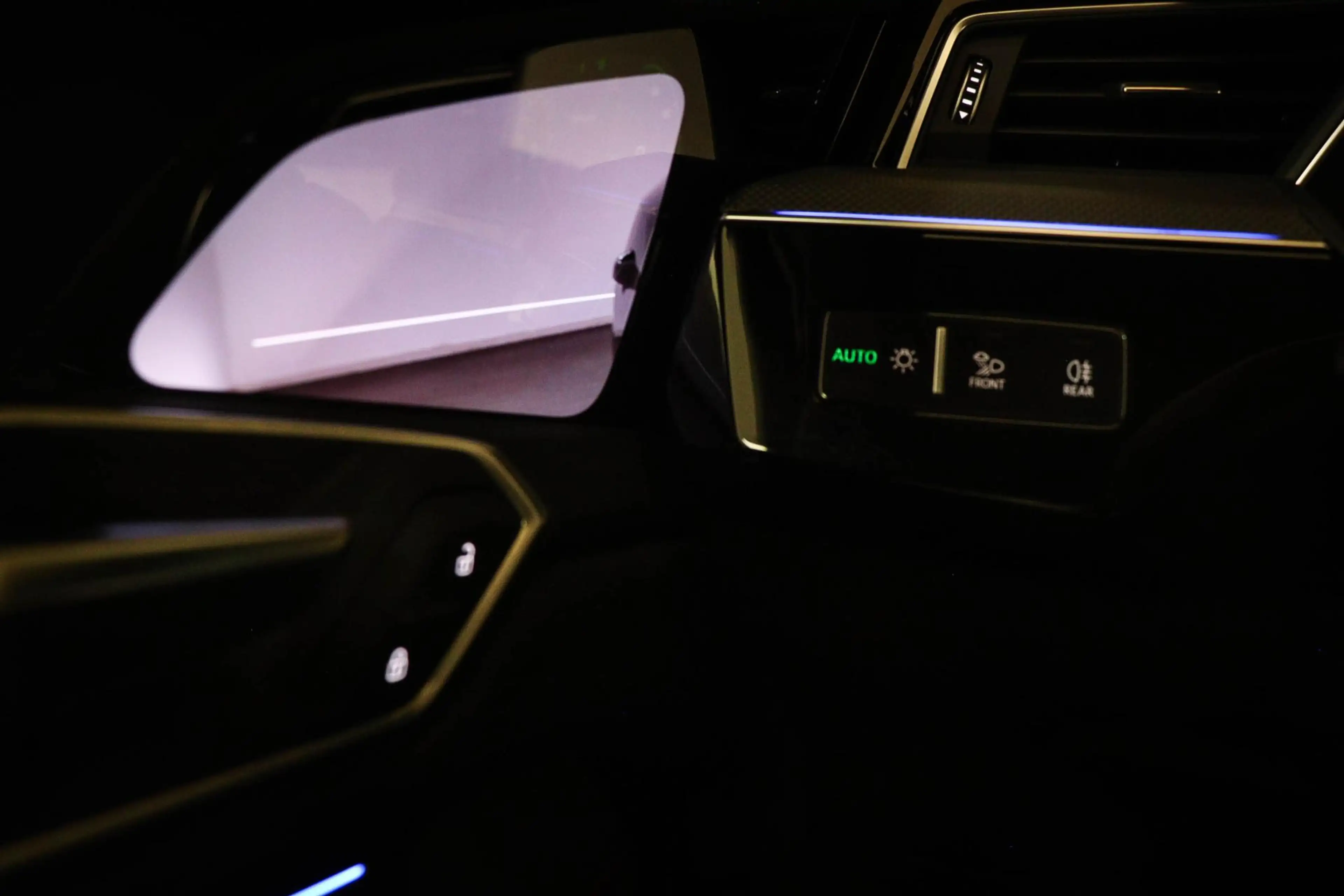 Audi Q8 e-tron Sportback 55 quattro Edition 115 kWh | Panoramadak — photo 36