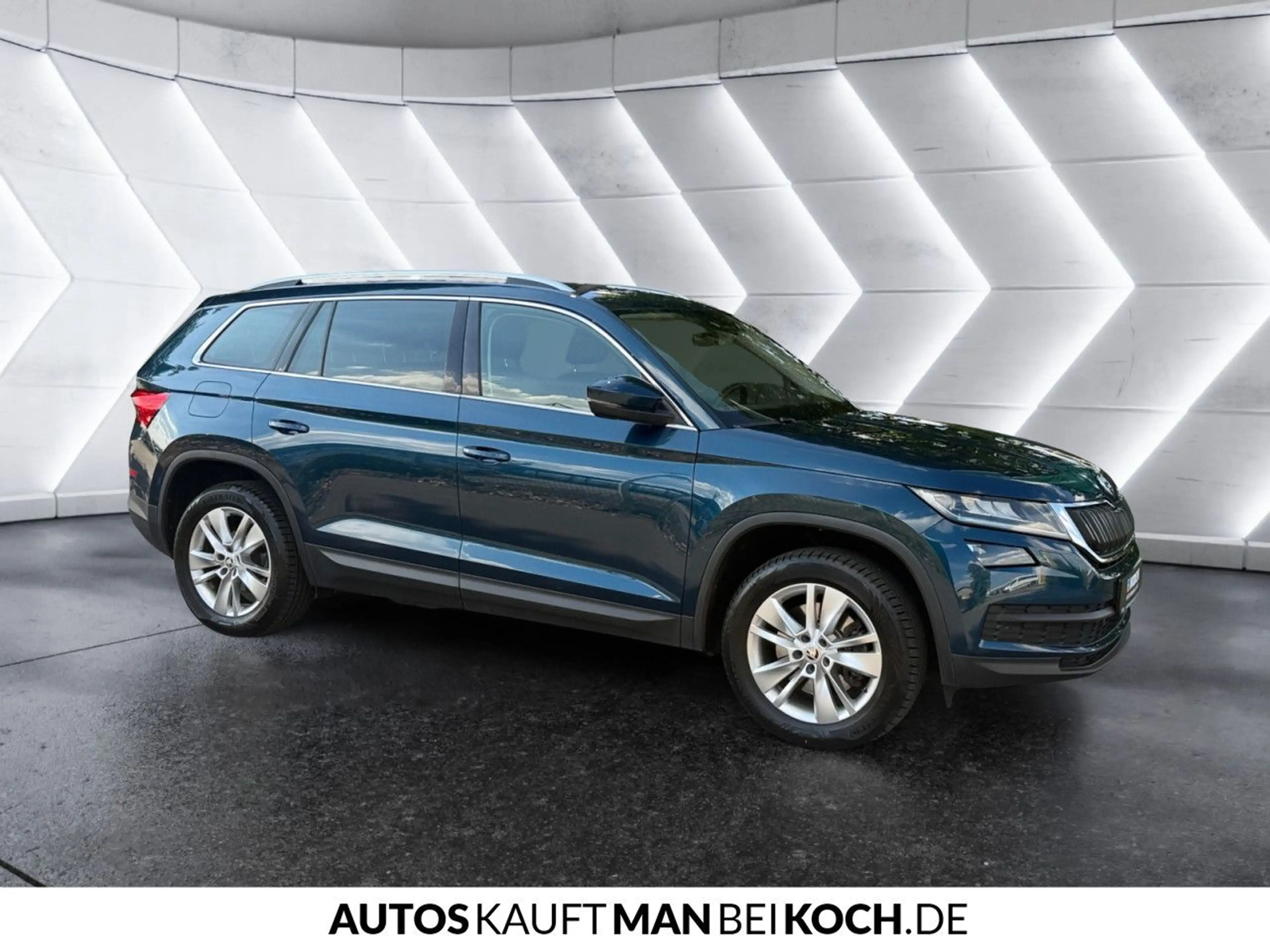 Skoda Kodiaq 2.0 TSI DSG Style 4x4 AHK NAVI LED Klima — photo 6
