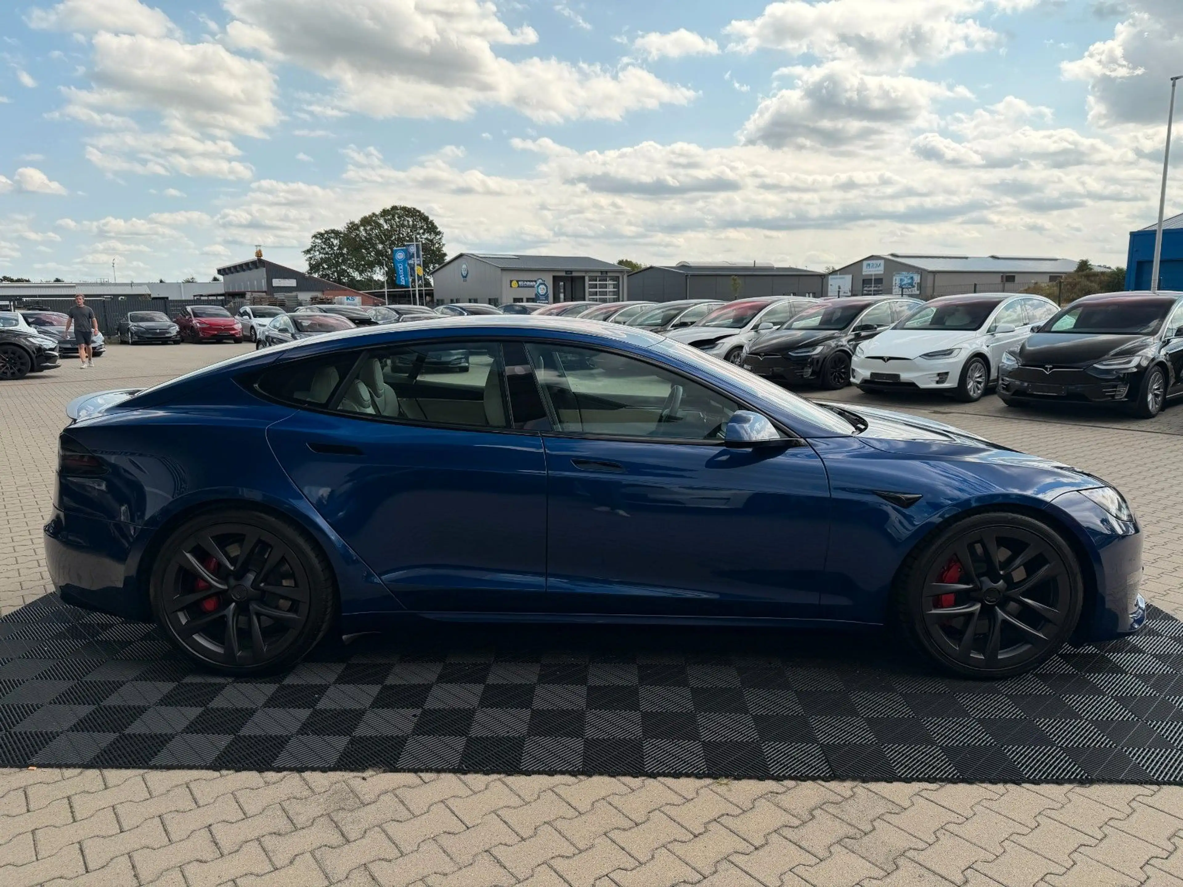 Tesla Model S MODEL S PLAID | MATRIX LED | ENHANCED AP 4 | 21" — photo 11